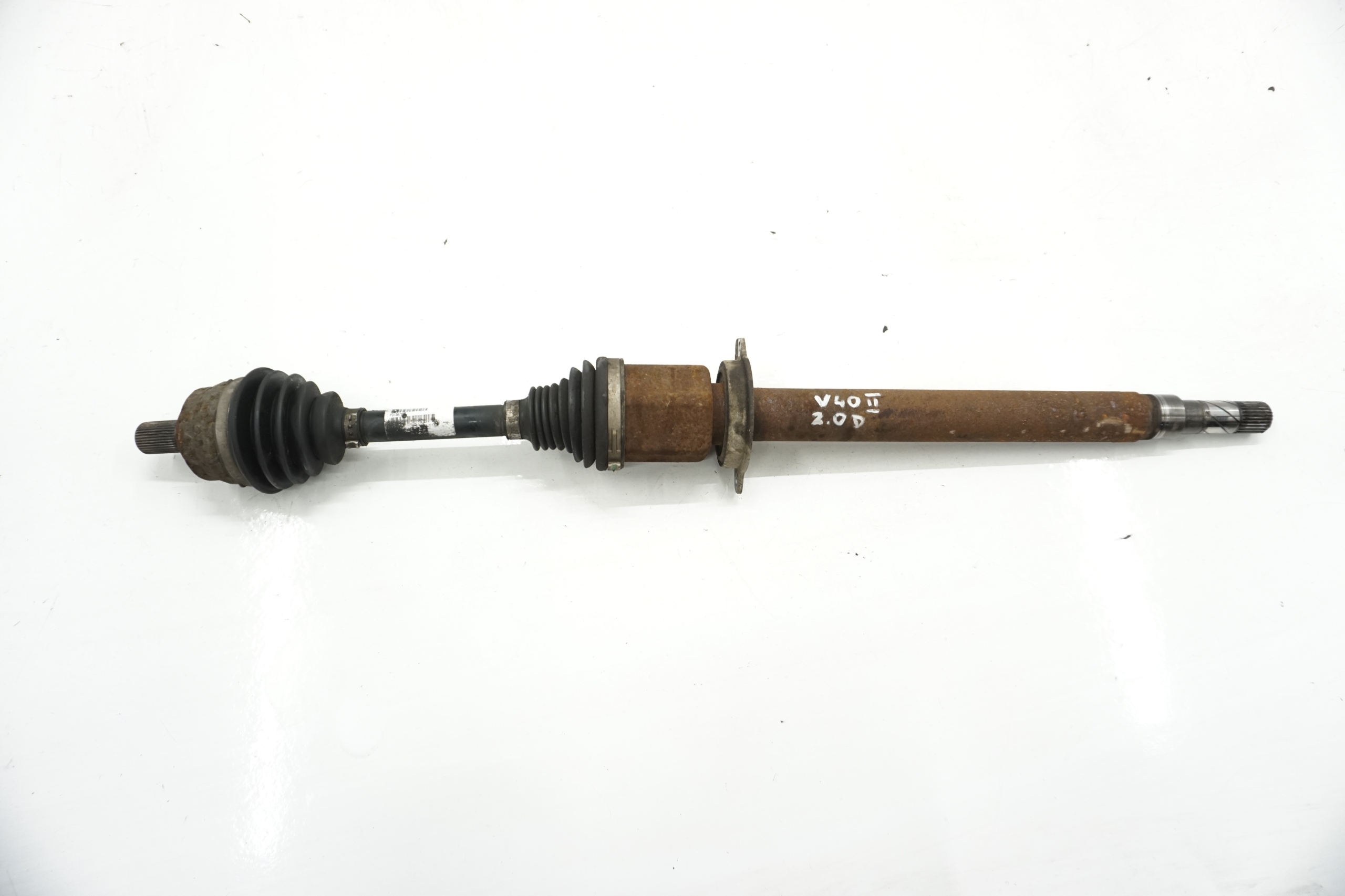 VOLVO V40 II LIFT піввісь правий 2.0 D2 P31367905