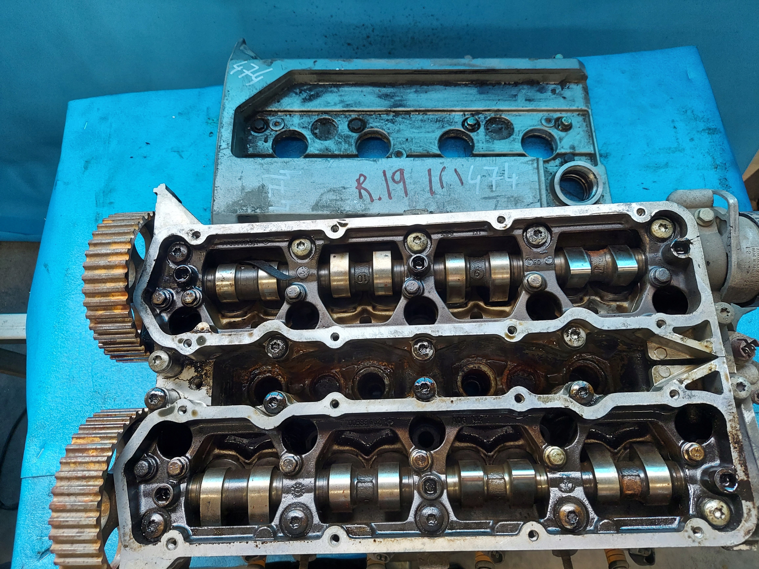 head. CLIO and BACCARA 1.8 16V 9464