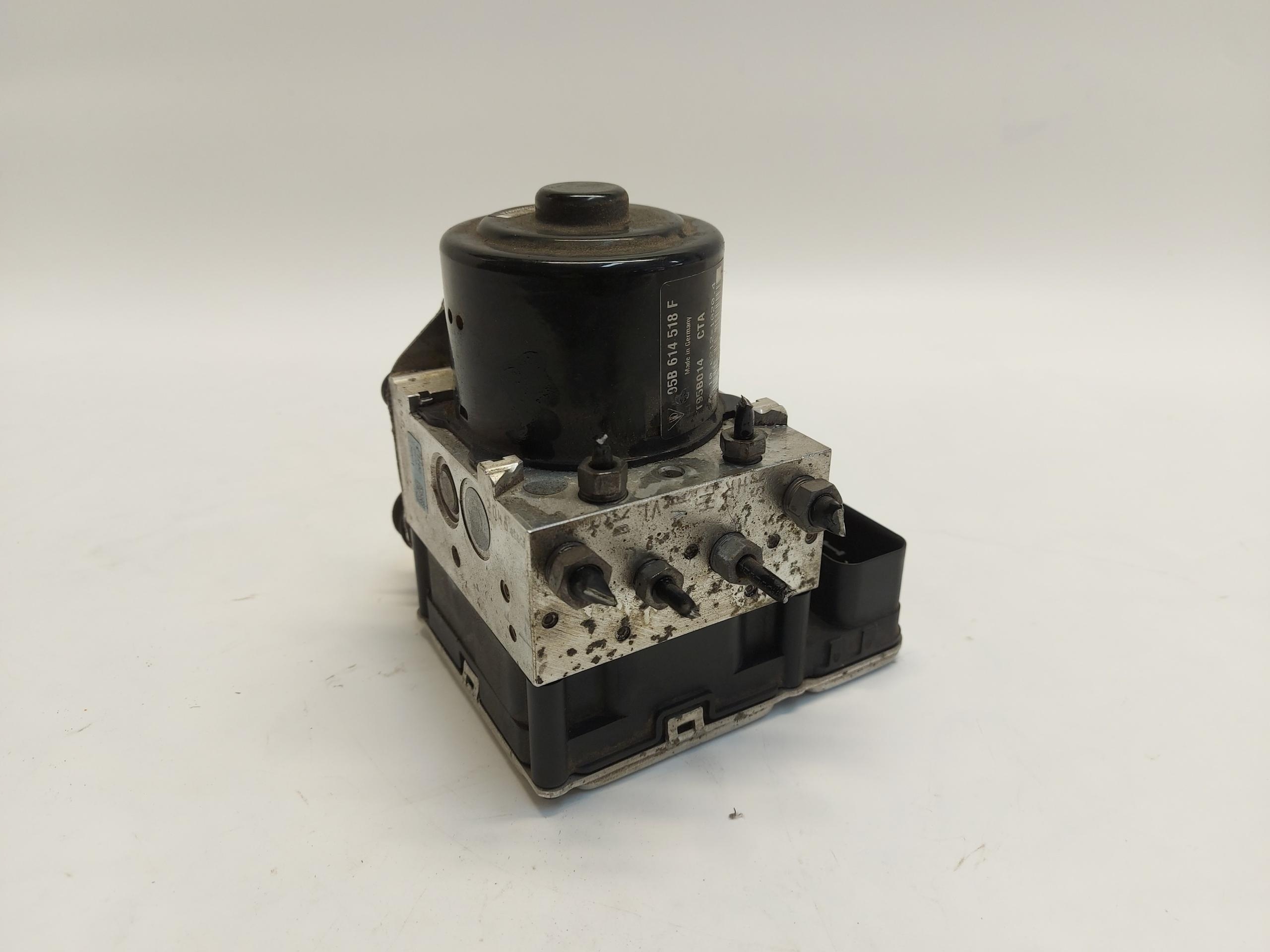 PORSCHE MACAN S 95B pump control unit ABS 95B614518F