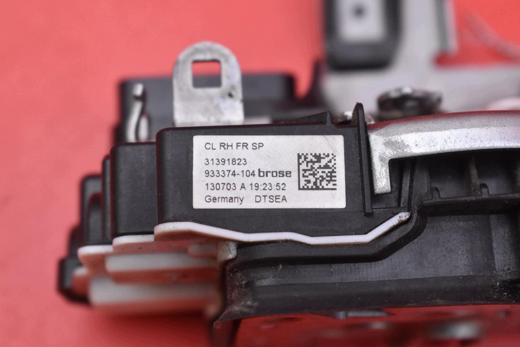 lock door right front front EU 31391823 VOLVO V40 2 II 12-16