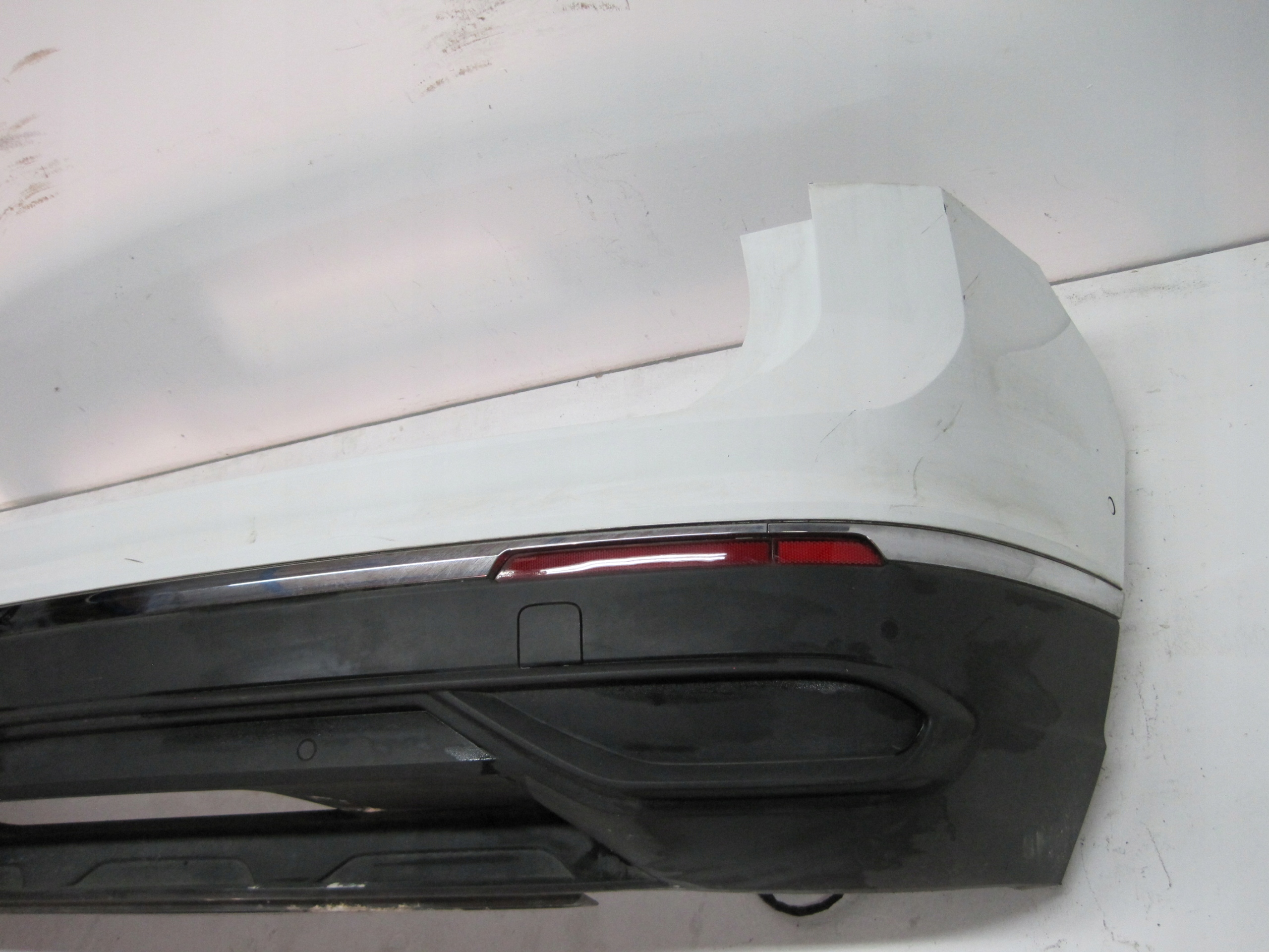 bumper VW TIGUAN 5NA LIFT 6 PDC YL rear