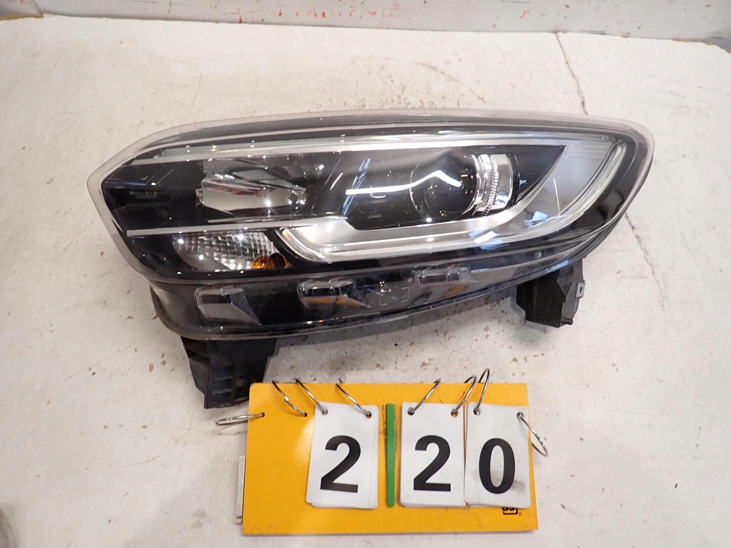 light front front left RENAULT KADJAR 2015- LED 260605720