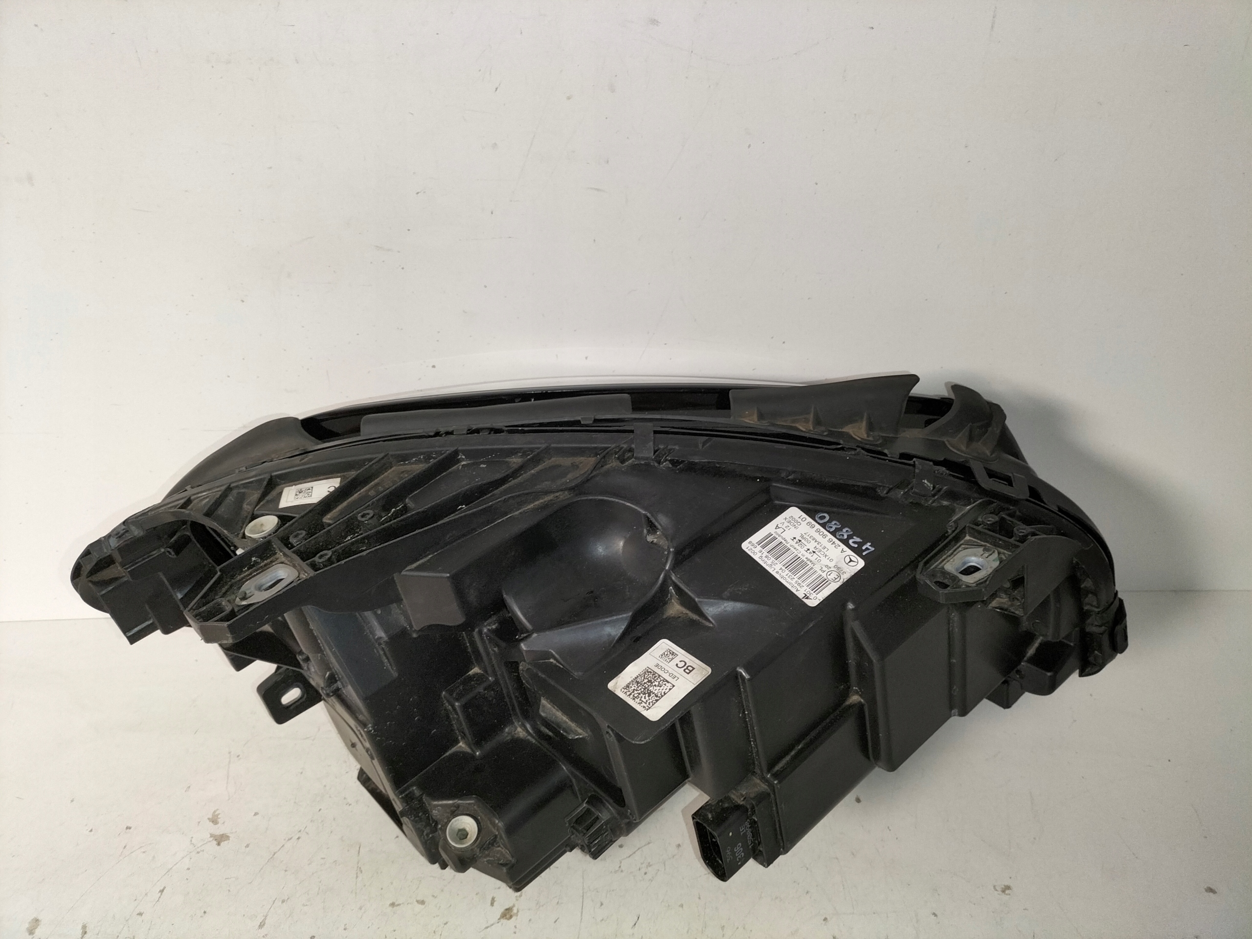 light front reflektor left MERCEDES B KLASA W246 LIFT 14- FULL LED HIGH