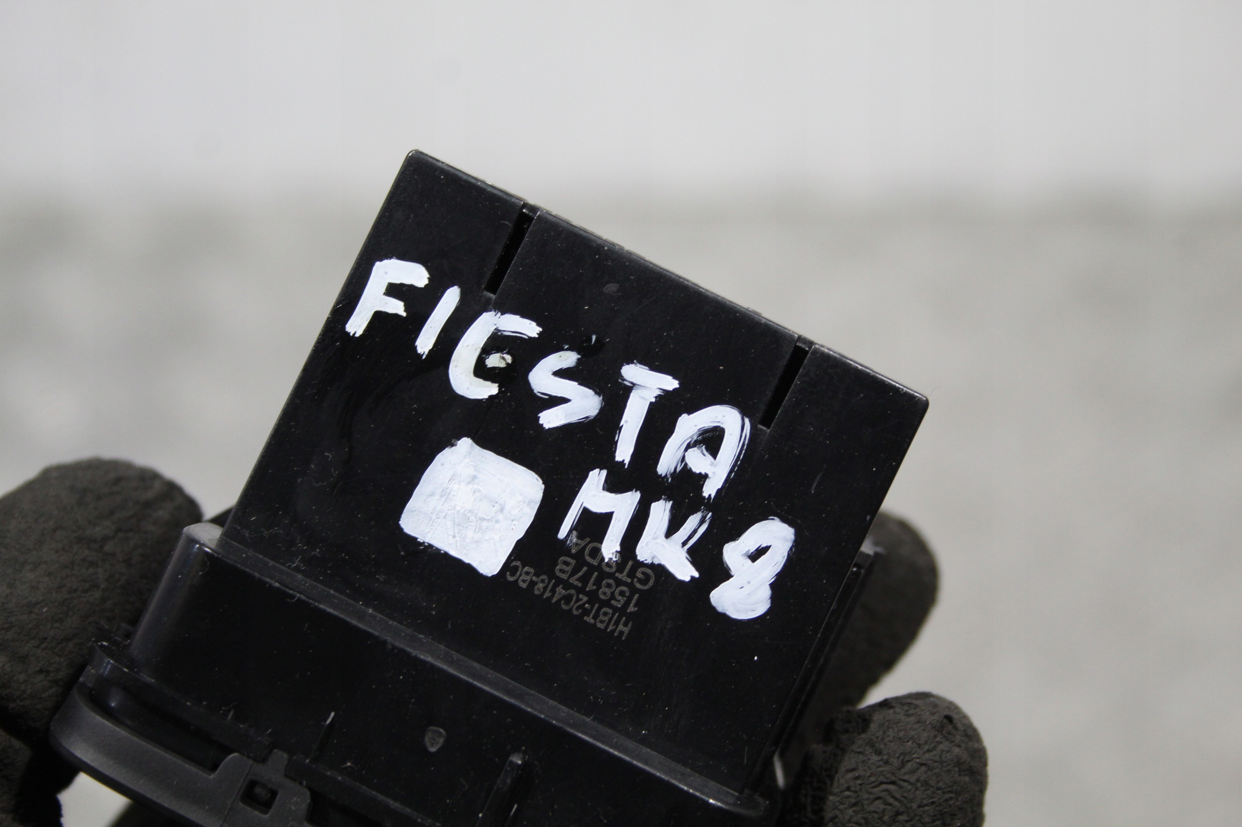 switch ECO TCS OFF FORD FIESTA MK8