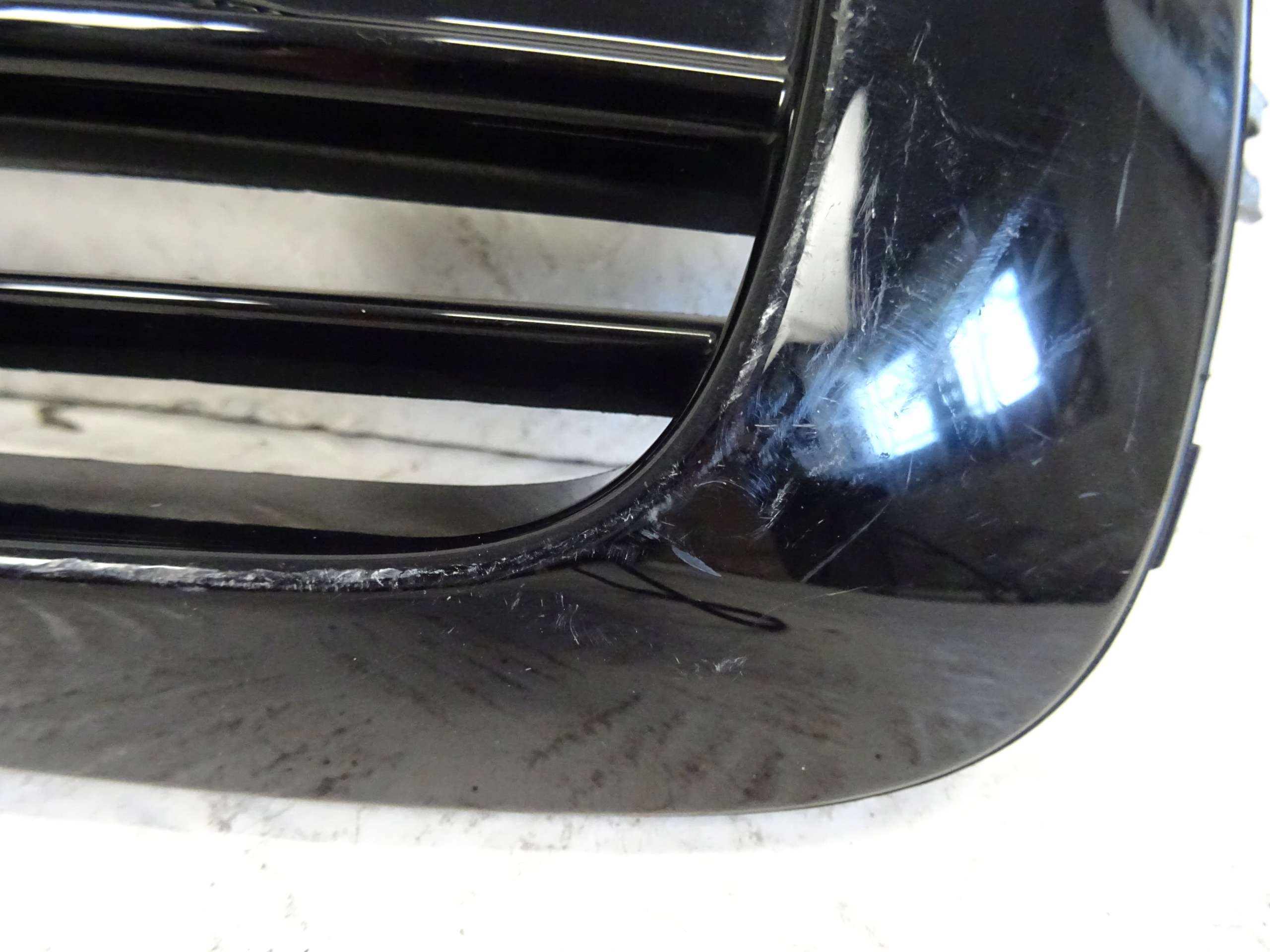 grid of a bumper front front right VOLVO XC60 II R-design 31455078