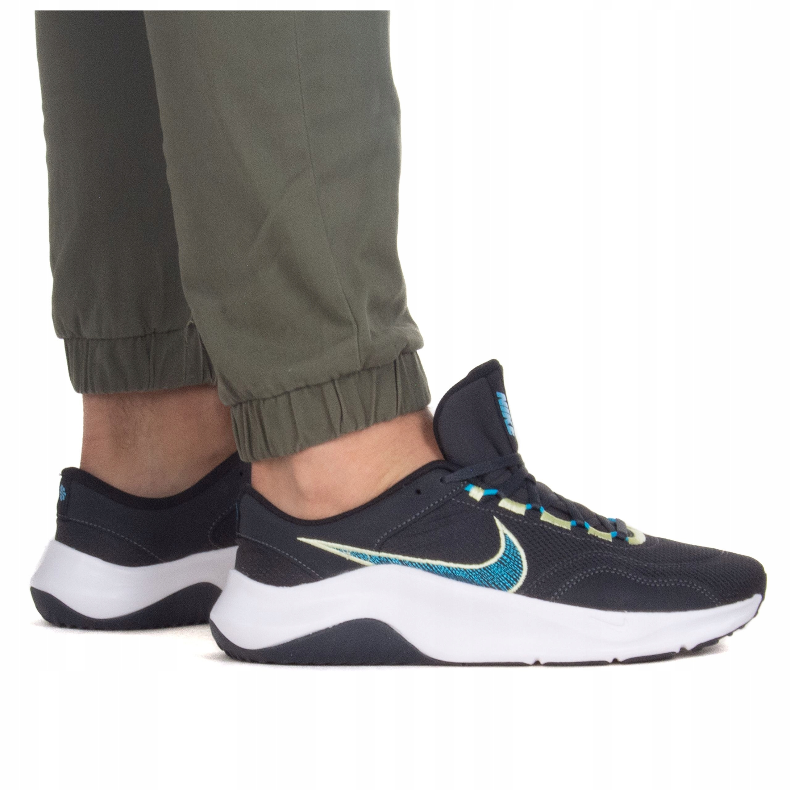Buty Nike Męskie Legend Essential 3 DM1120-004