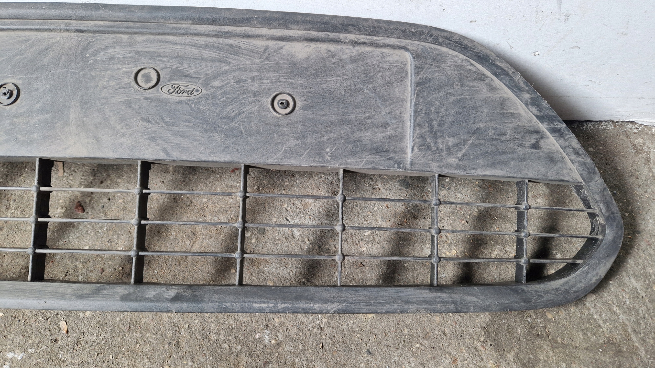 Grill Grill FORD FOCUS MK2 LIFT 8M51-17B968-A