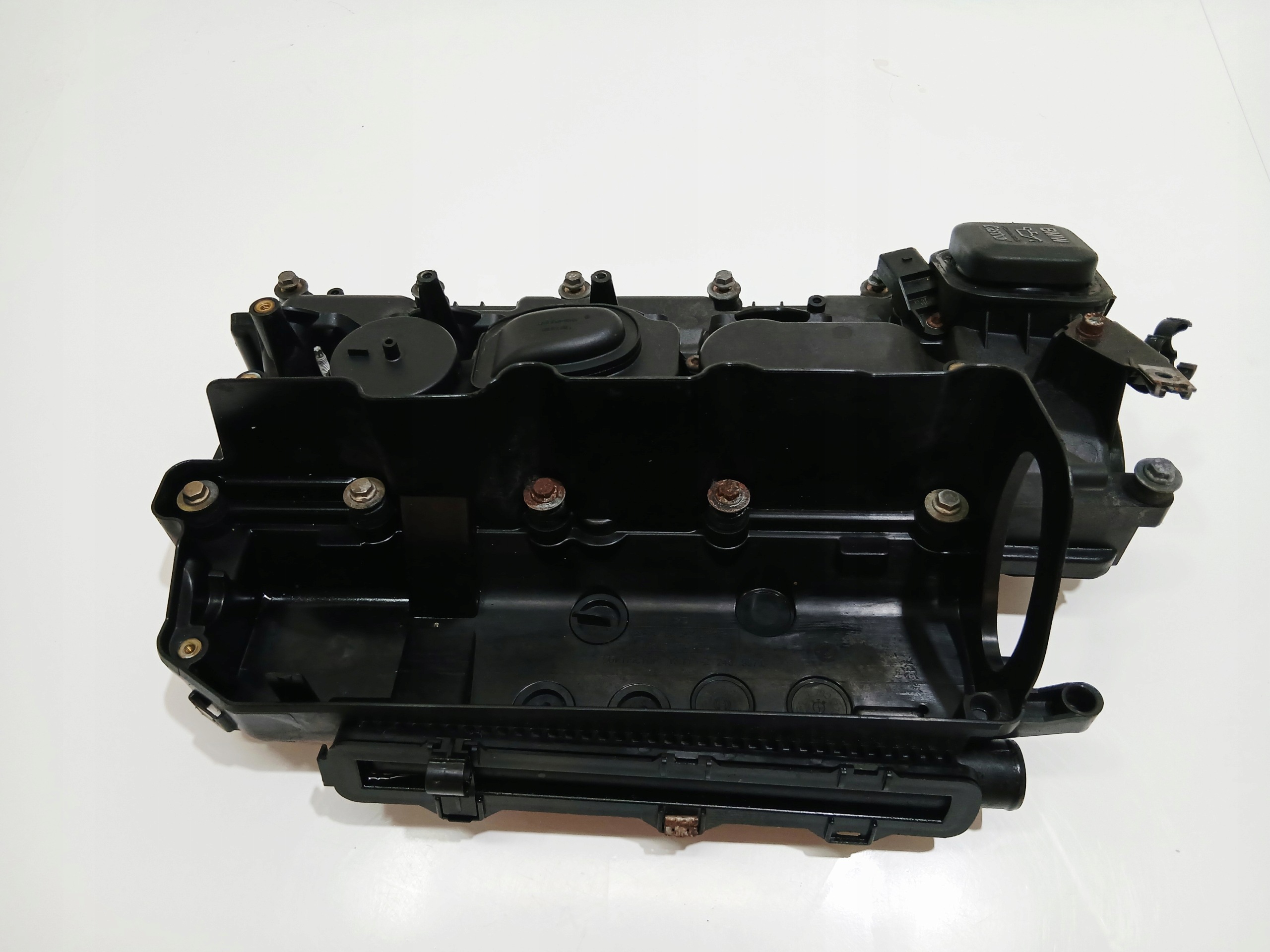 szelepfedél BMW X3 E83 E60 E61 OE 2246997 (0006208)