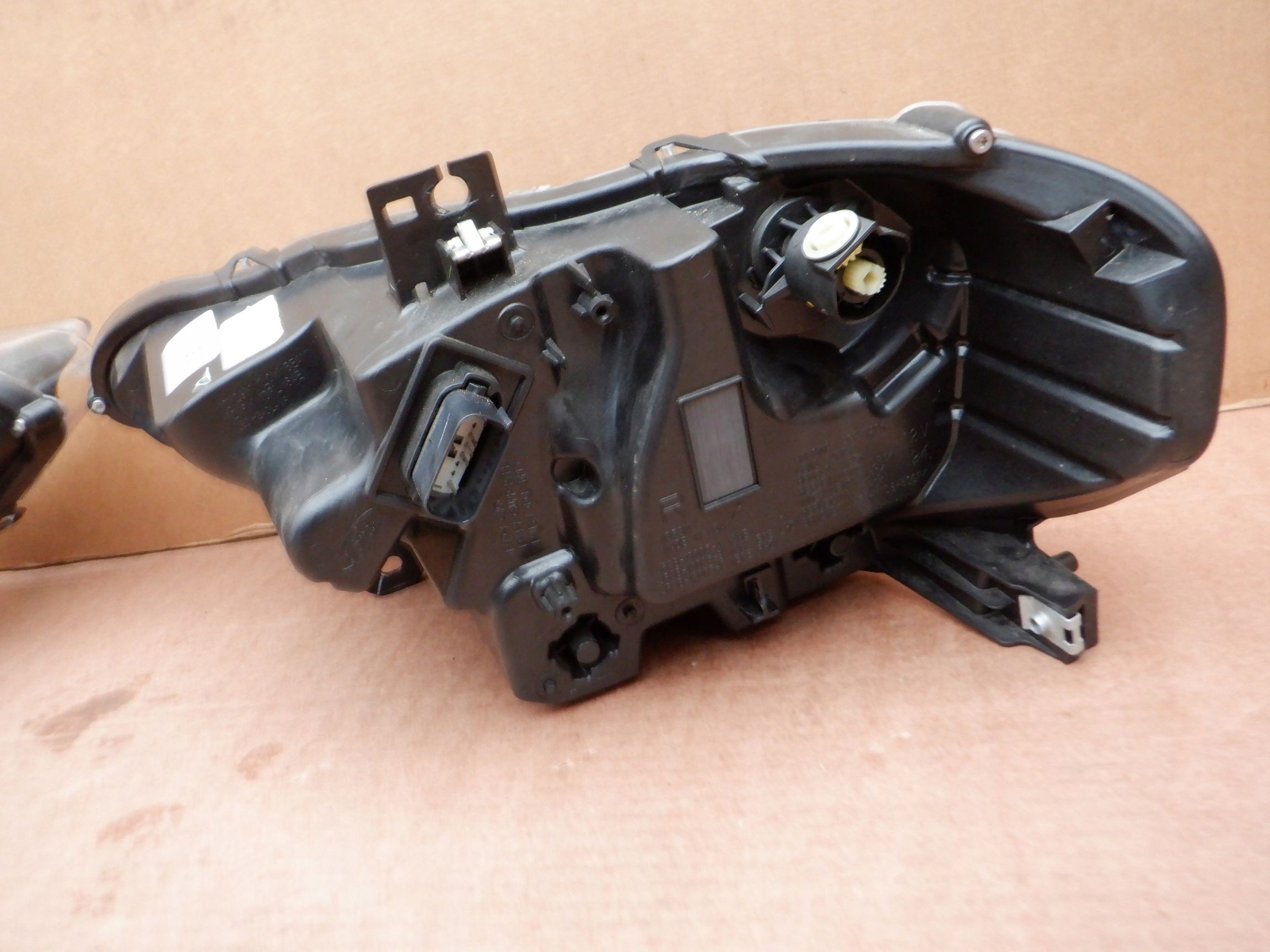 LAMPA FULL LED FORD MUSTANG VI LIFT USA Regulacja wysokości elektryczna