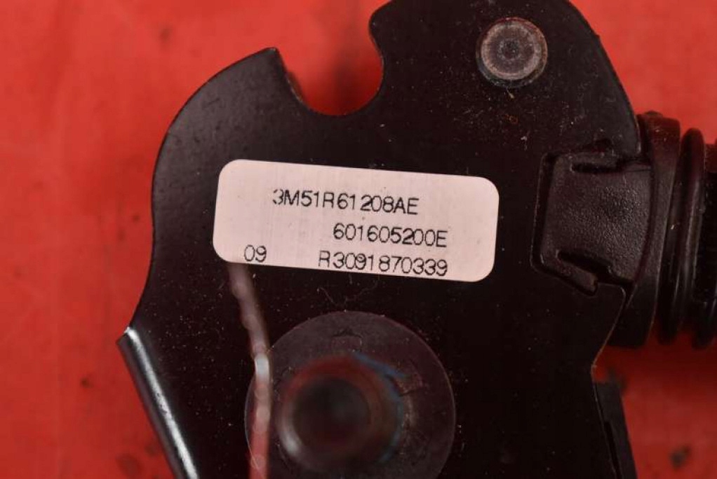 ремень безопасности правый передний 3M51R61208AE FORD Focus c-max MK1 и 07-10