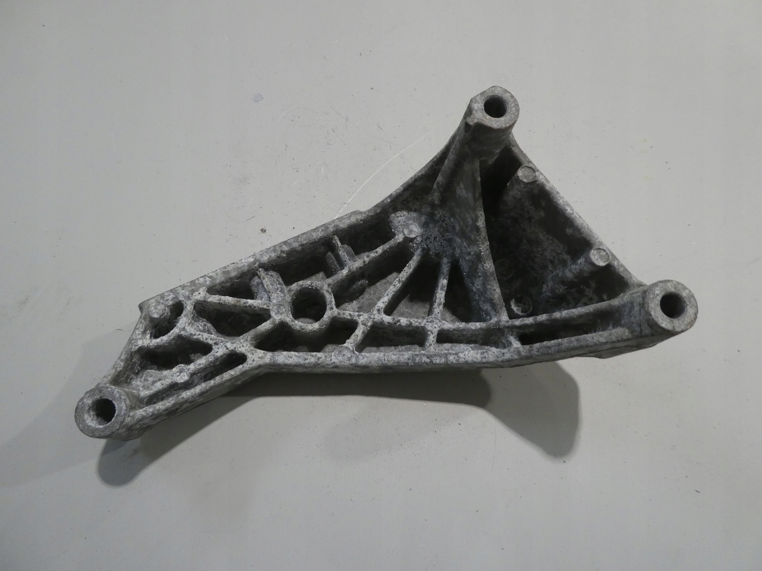 VW T5 LIFT holder engine mount 03L199207B