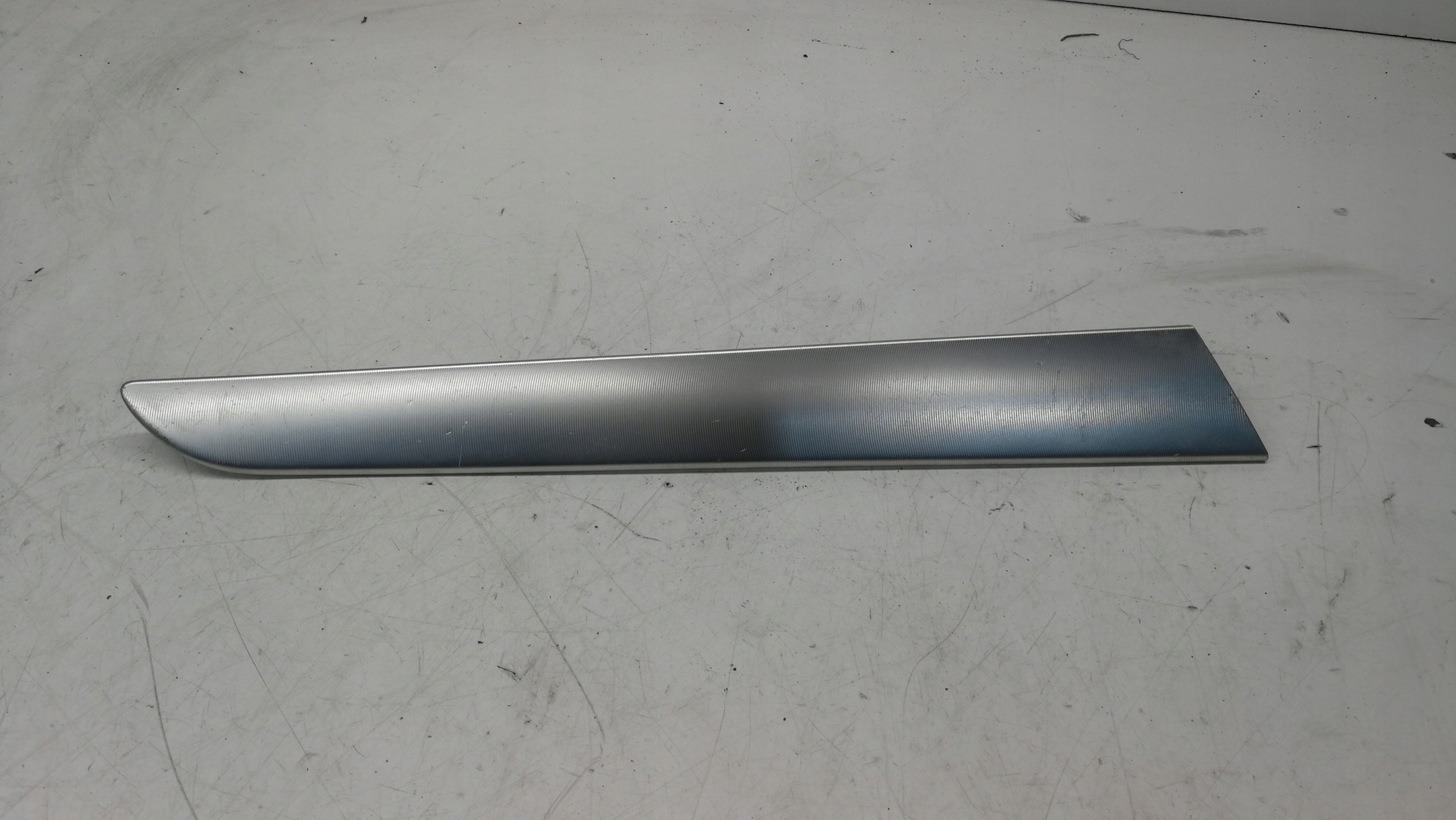 LISTWA DEKOR DRZWI L T AUDI A6 C6 4F0867419 KOŁO