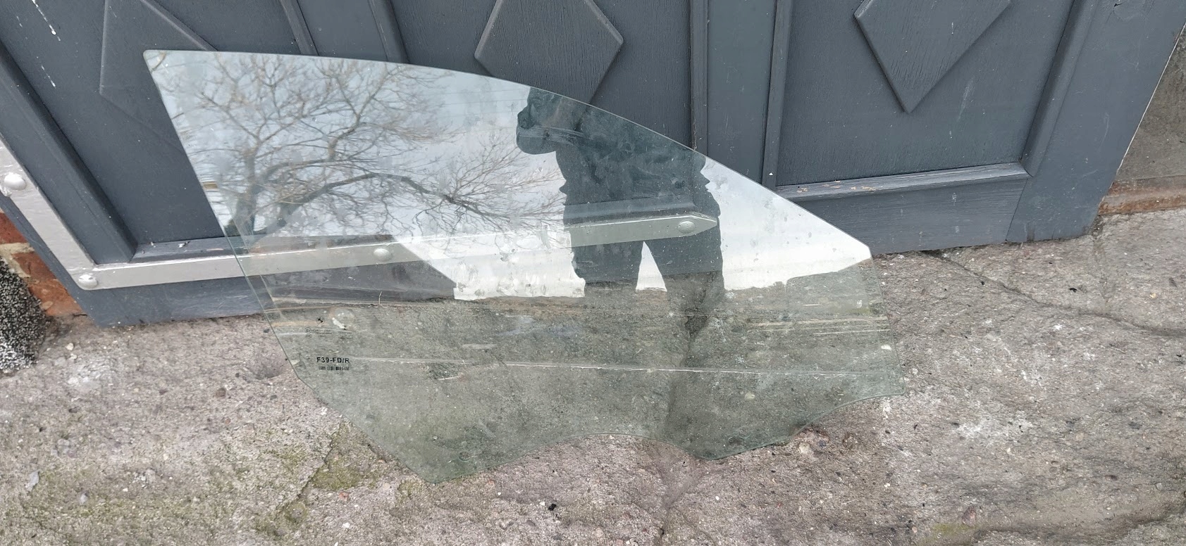 7420396 - Скло передньої правої двері BMW X2 F39 19R