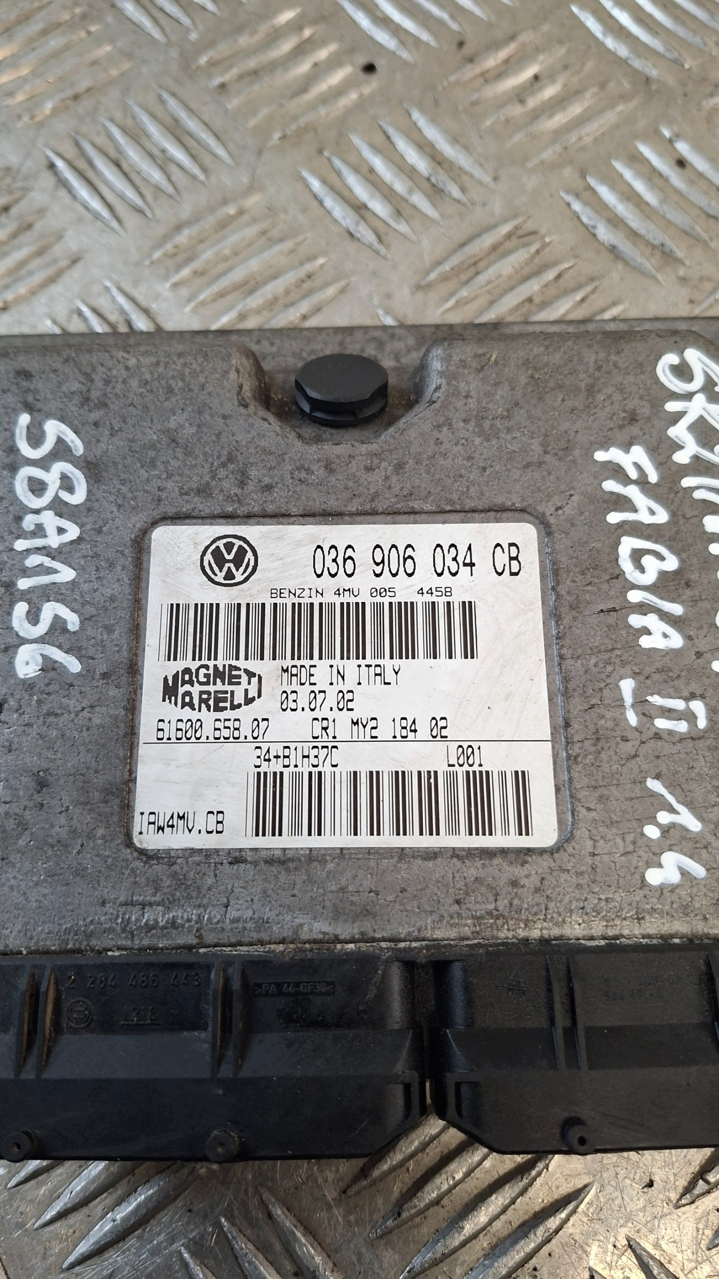 control unit of the engine SKODA FABIA II 1.4