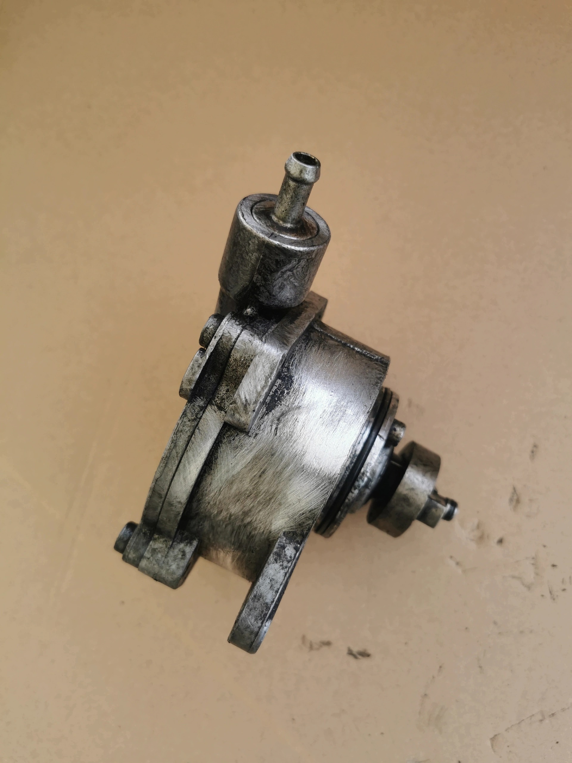 CHRYSLER PT CRUISER 2.2 D Pompa VACUM 6642300165