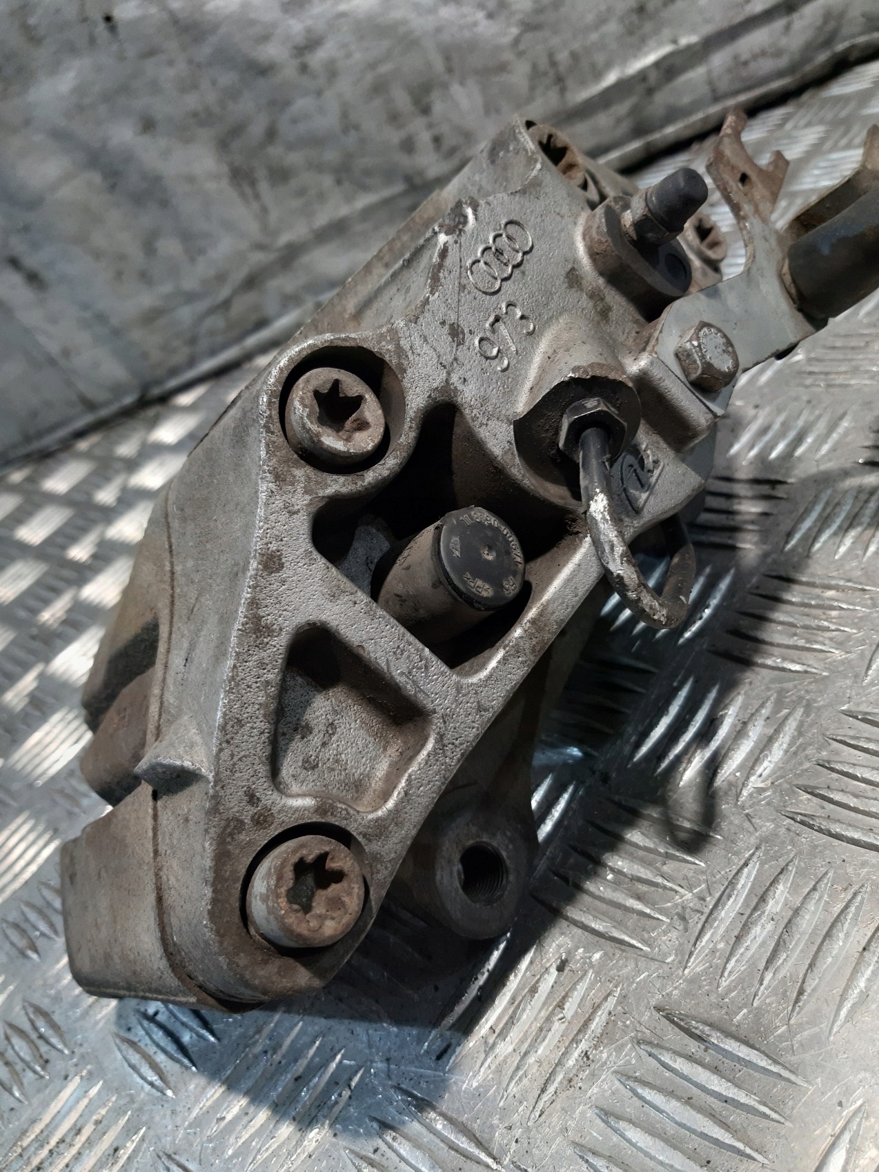 Audi A6 C5 Lift 3.0 V6 caliper brake front left ATE