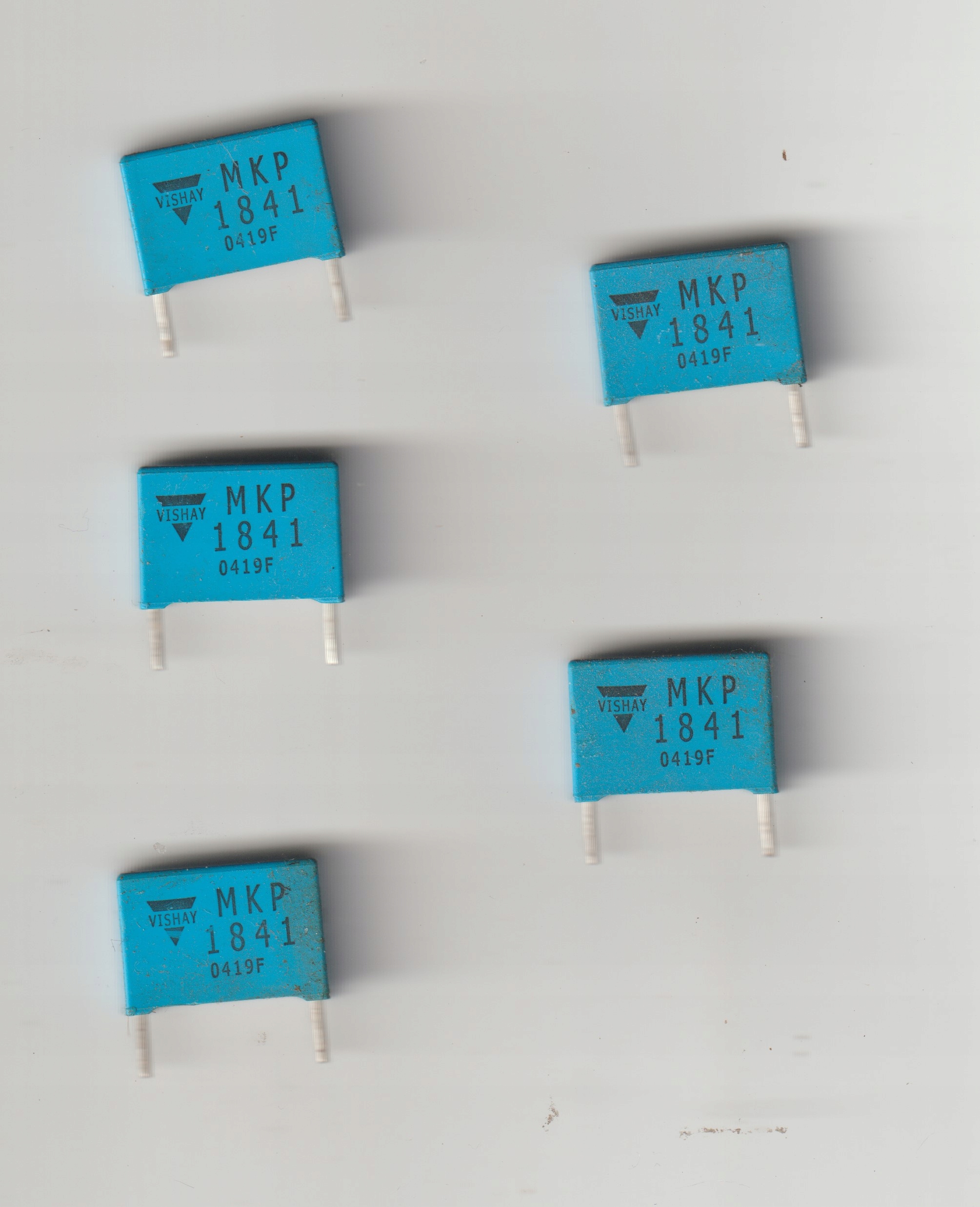 [5szt] 47nF 400V 2.5% R-15mm MKP1841 kondensator polipropylenowy Vishay
