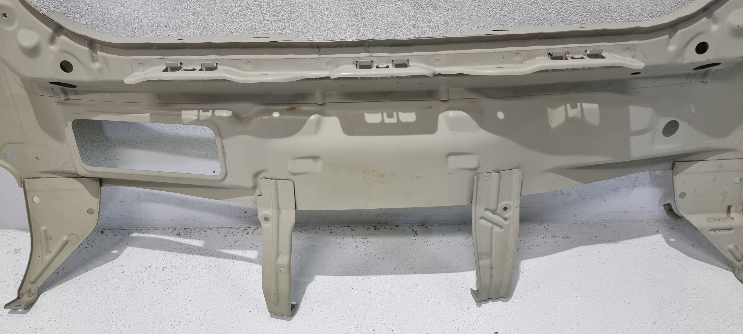 перегородка ремень задний suzuki SWIFT MK6 05-10