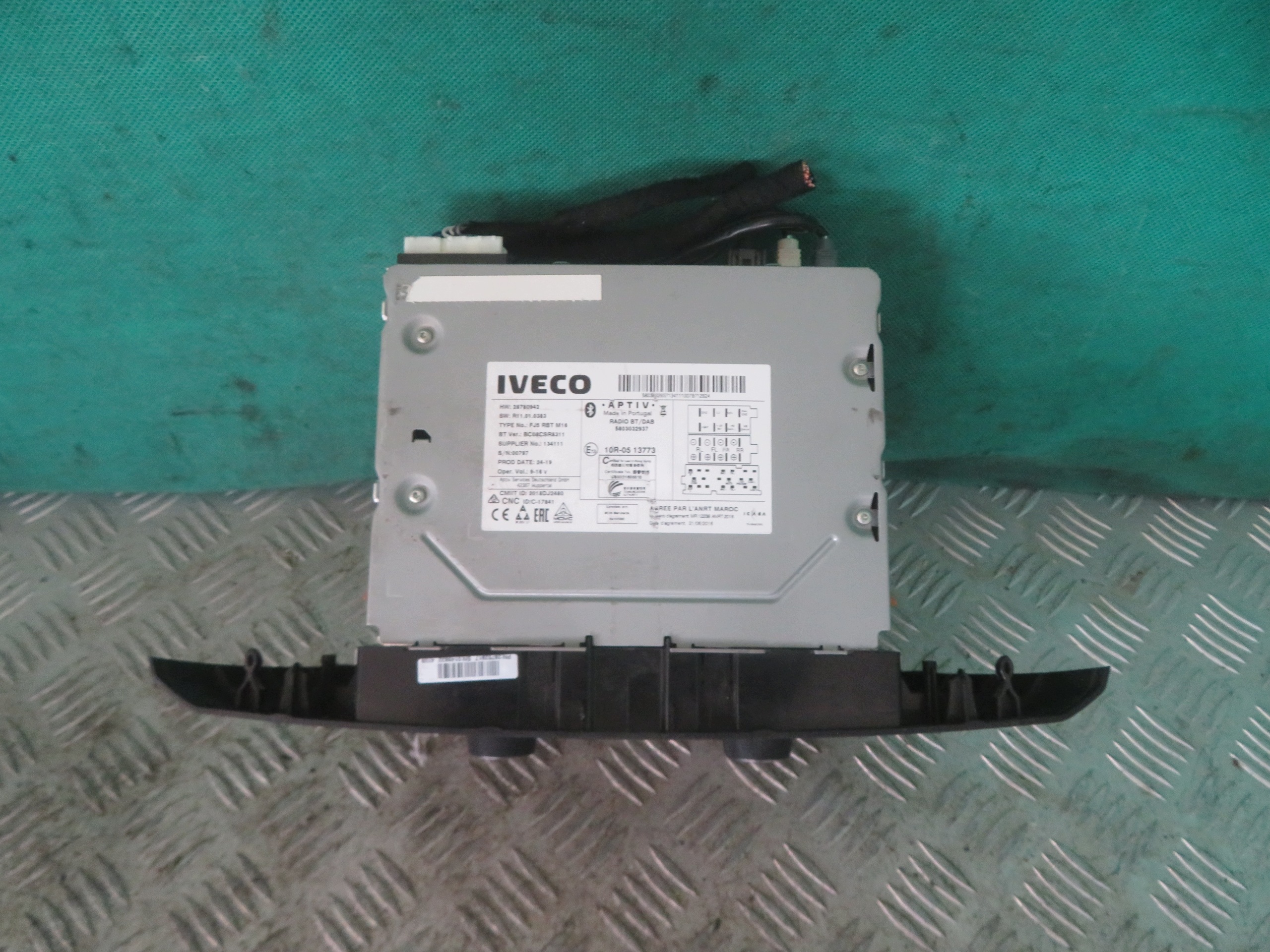RADIO IVECO DAILY 24R 28780942