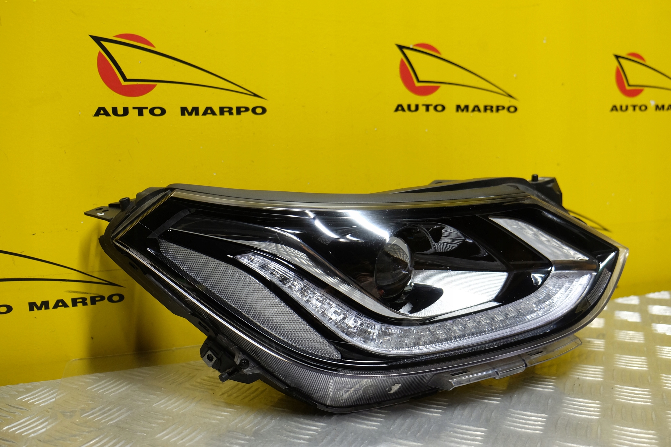 CHEVROLET BOLT AMPERA 17- REFLEKTOR LAMPA XENON EU Producent części Chevrolet OE