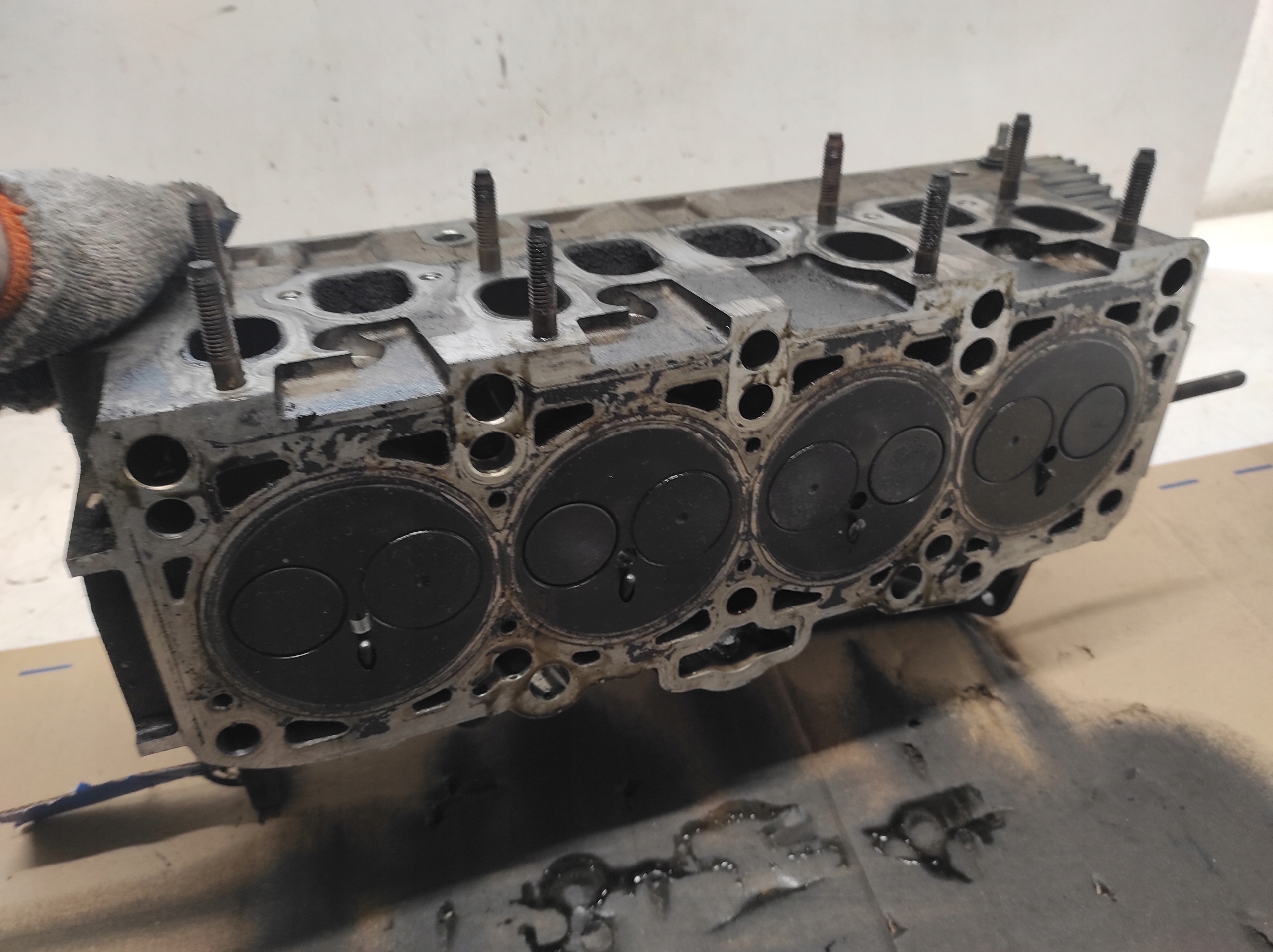 vw TOURAN 1 и 03- 1.9tdi гбц, головка блока цилиндров 038103373R