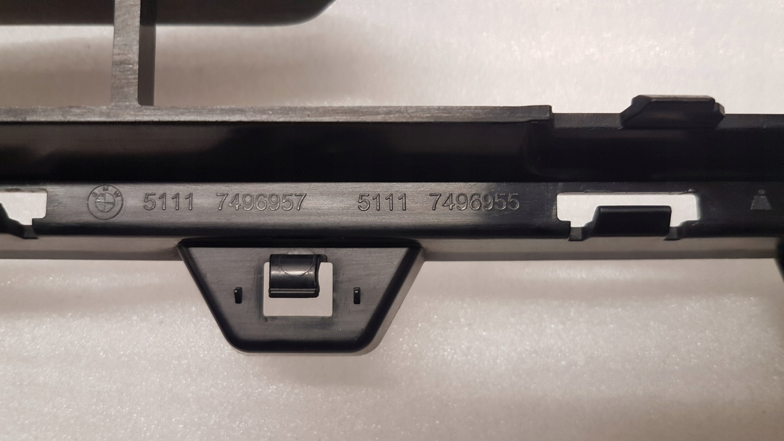grid of a bumper front BMW 2 F44 7496957