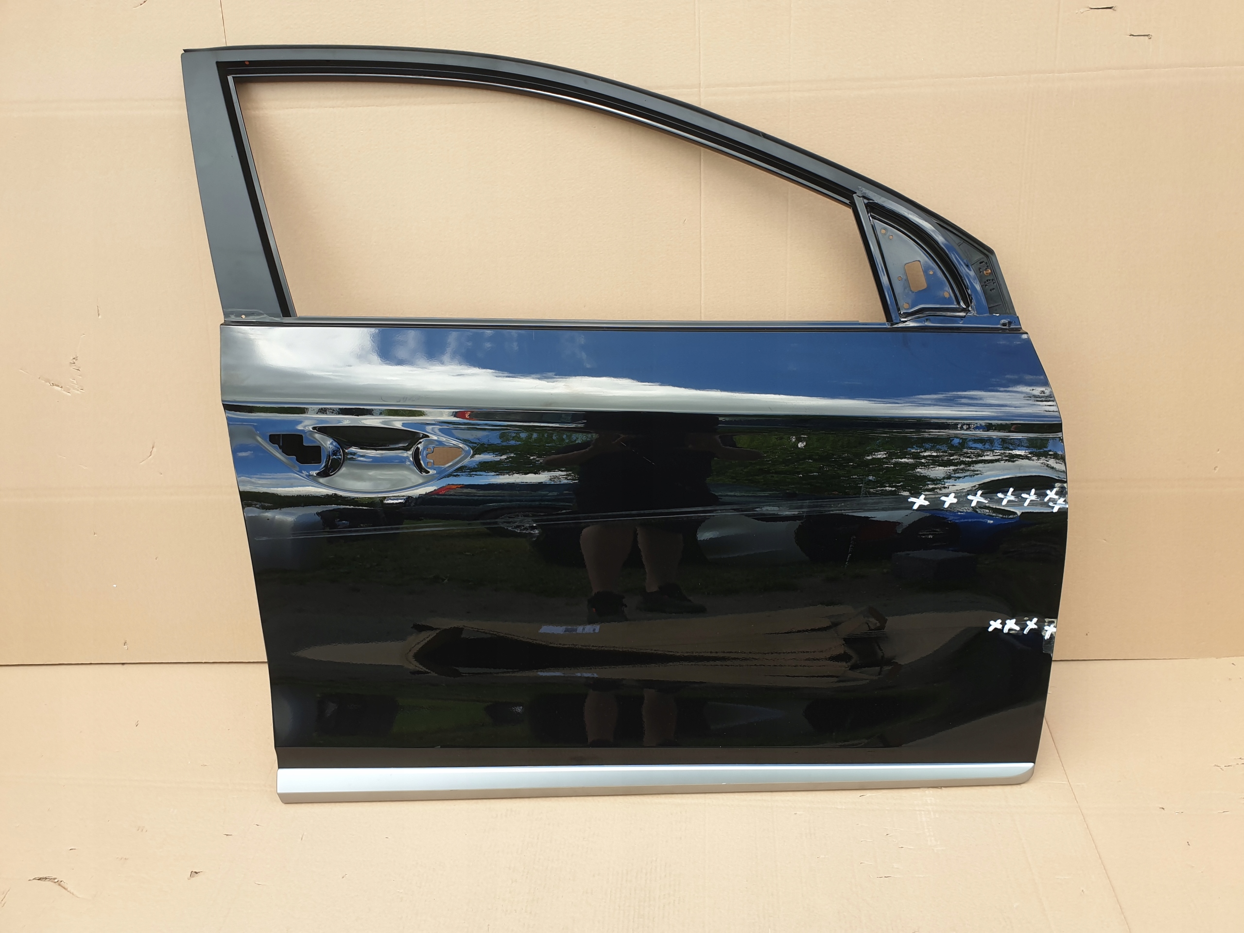 HYUNDAI IONIQ DRZWI PRZEDNIE PRAWE PRZÓD