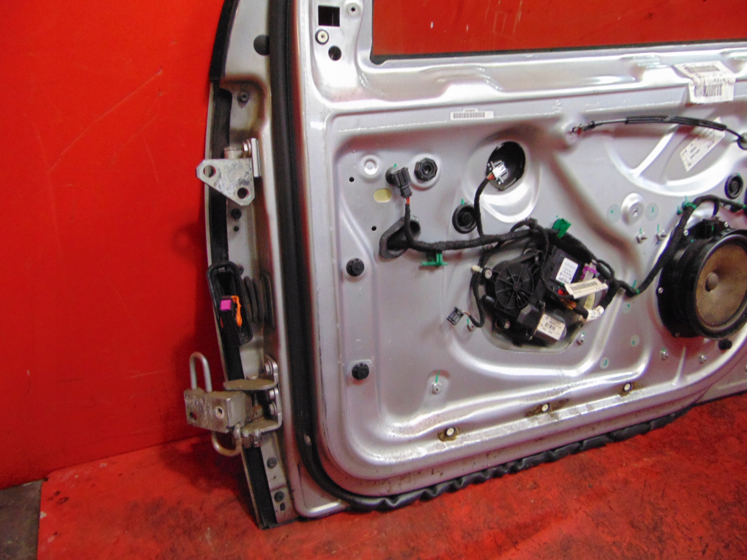 VOLKSWAGEN GOLF 5 V 1K1 door front right 5D LA7W