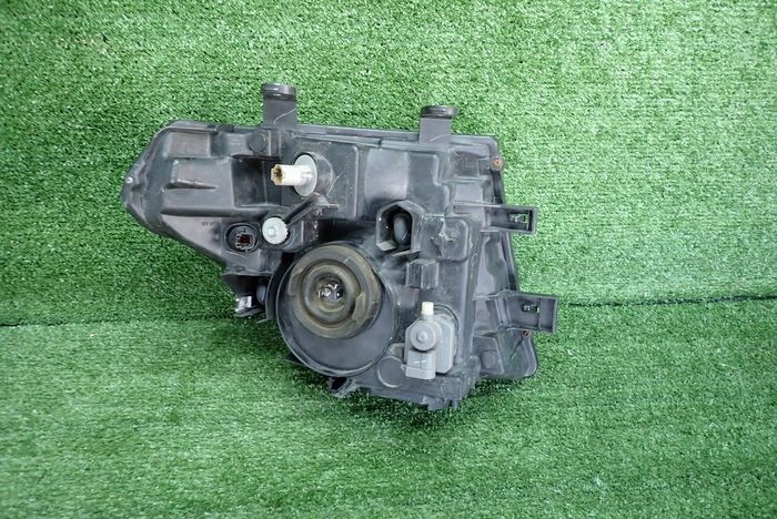 NISSAN NAVARA D40 PATHFINDER III 05- reflektor left light left