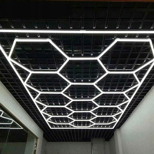 

Lampa Led Fryzjer Barber Hexagon 6000K 243x483 Alu