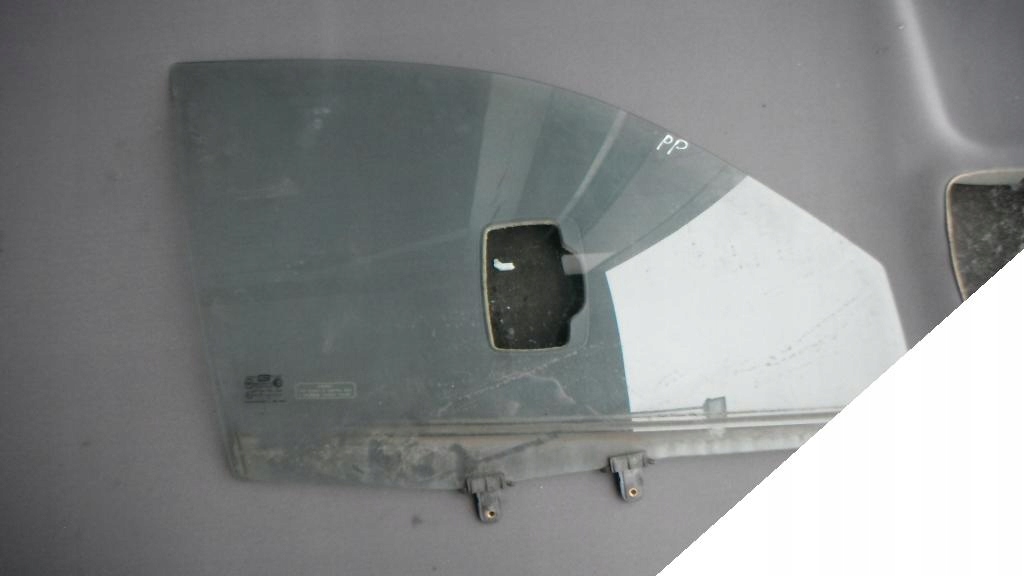 HYUNDAI SONATA 3 III 98-04 SZYBA PRAWA PRZEDNIA