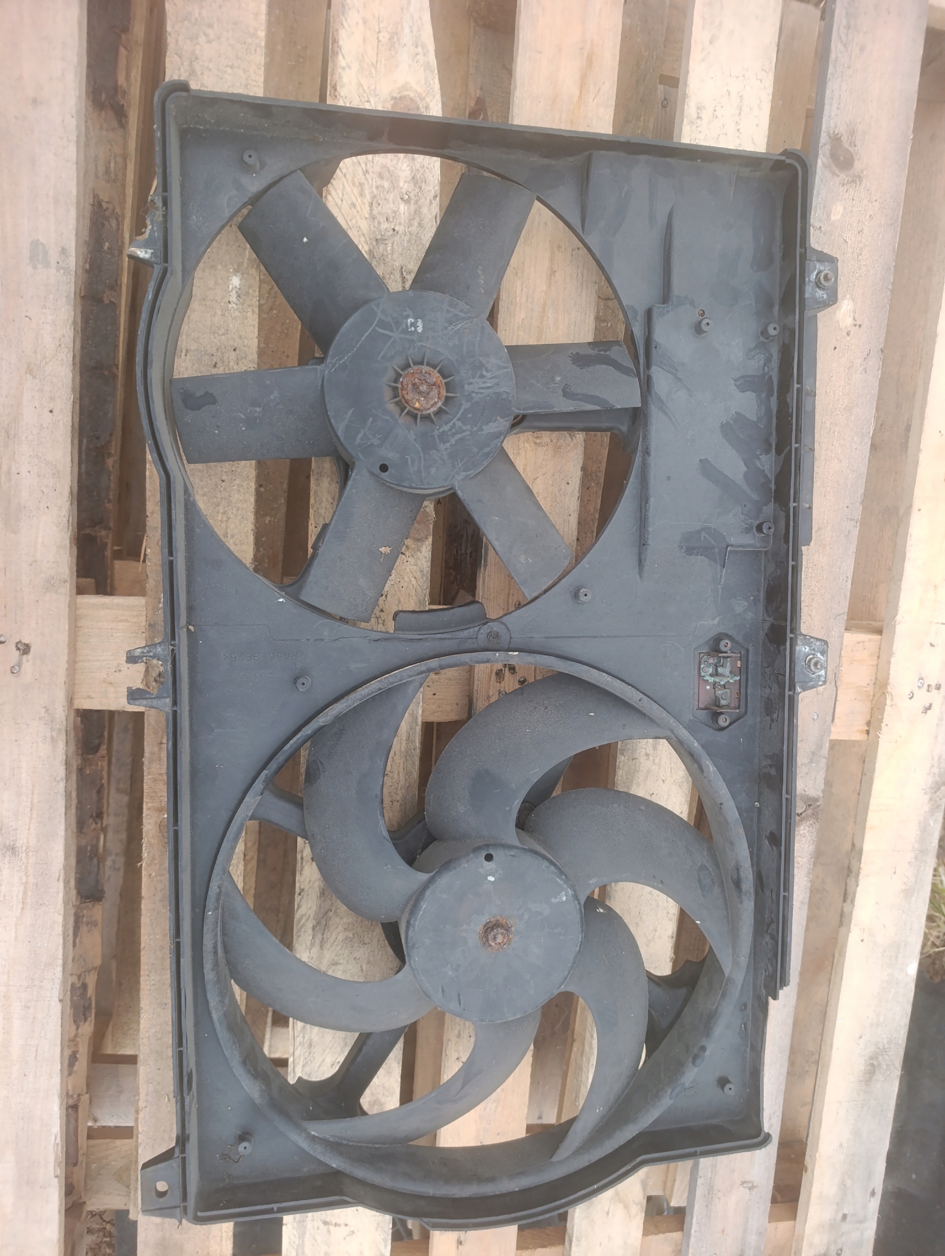 ventilátor chladiče Fiat ducato 2.5 td 8240123
