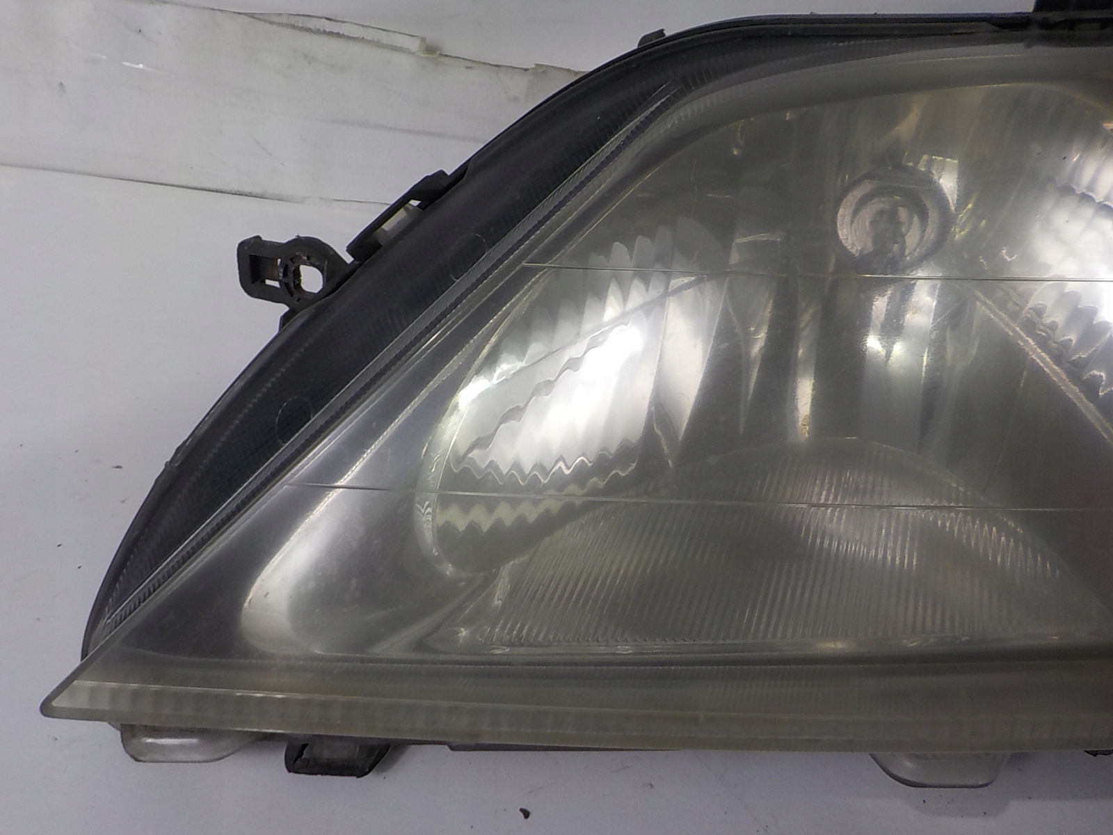 DACIA LOGAN light left front front EU