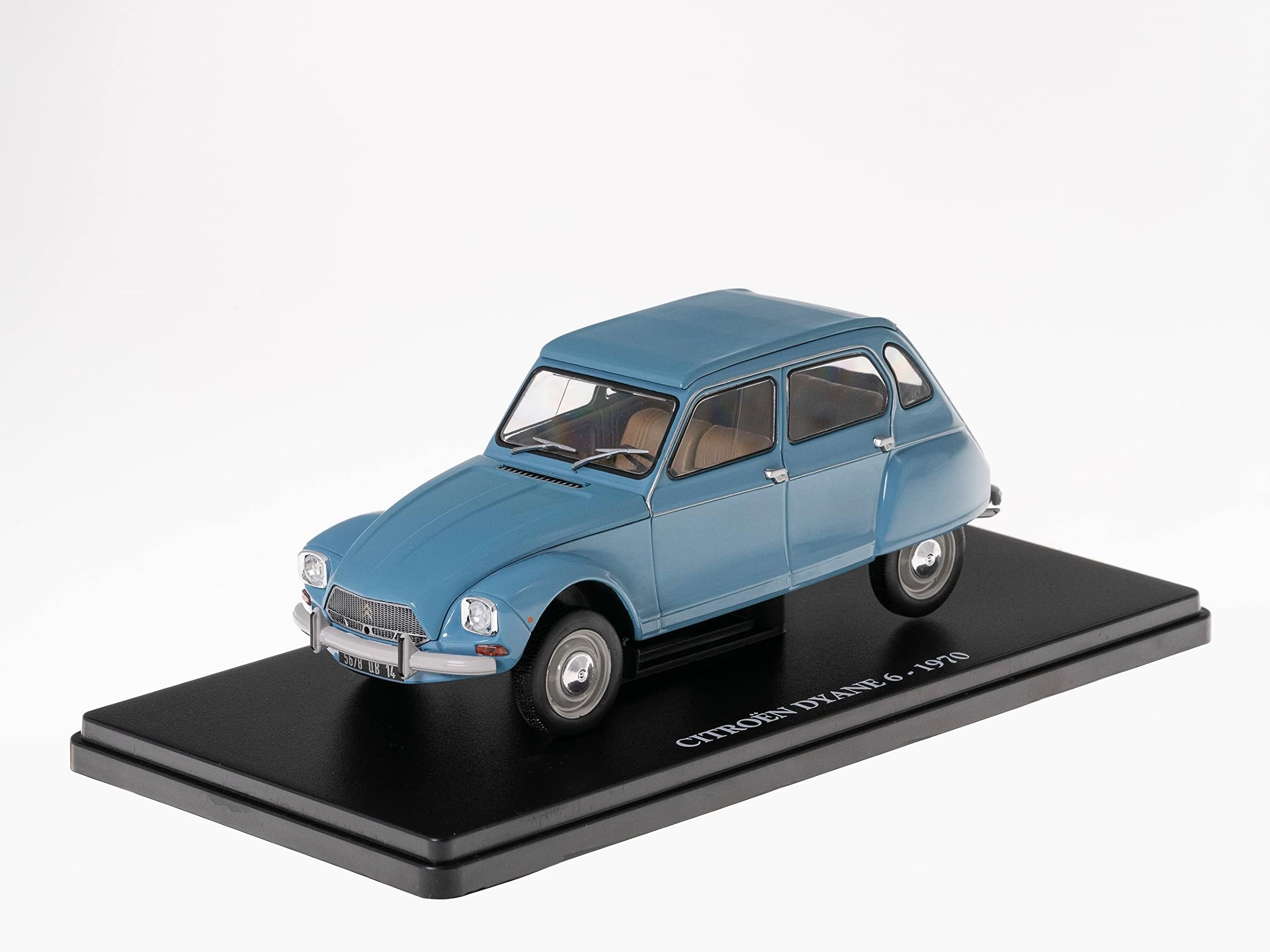 Miniaturní sběratelské auto 1:24 Citroen Dyane 6-1970