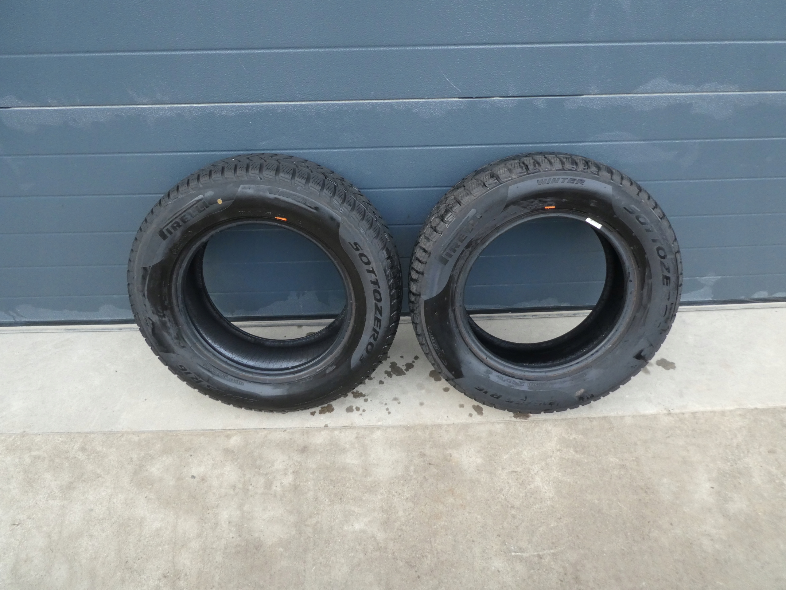 2X tyres Pirelli 215/65/16 2016/2018R