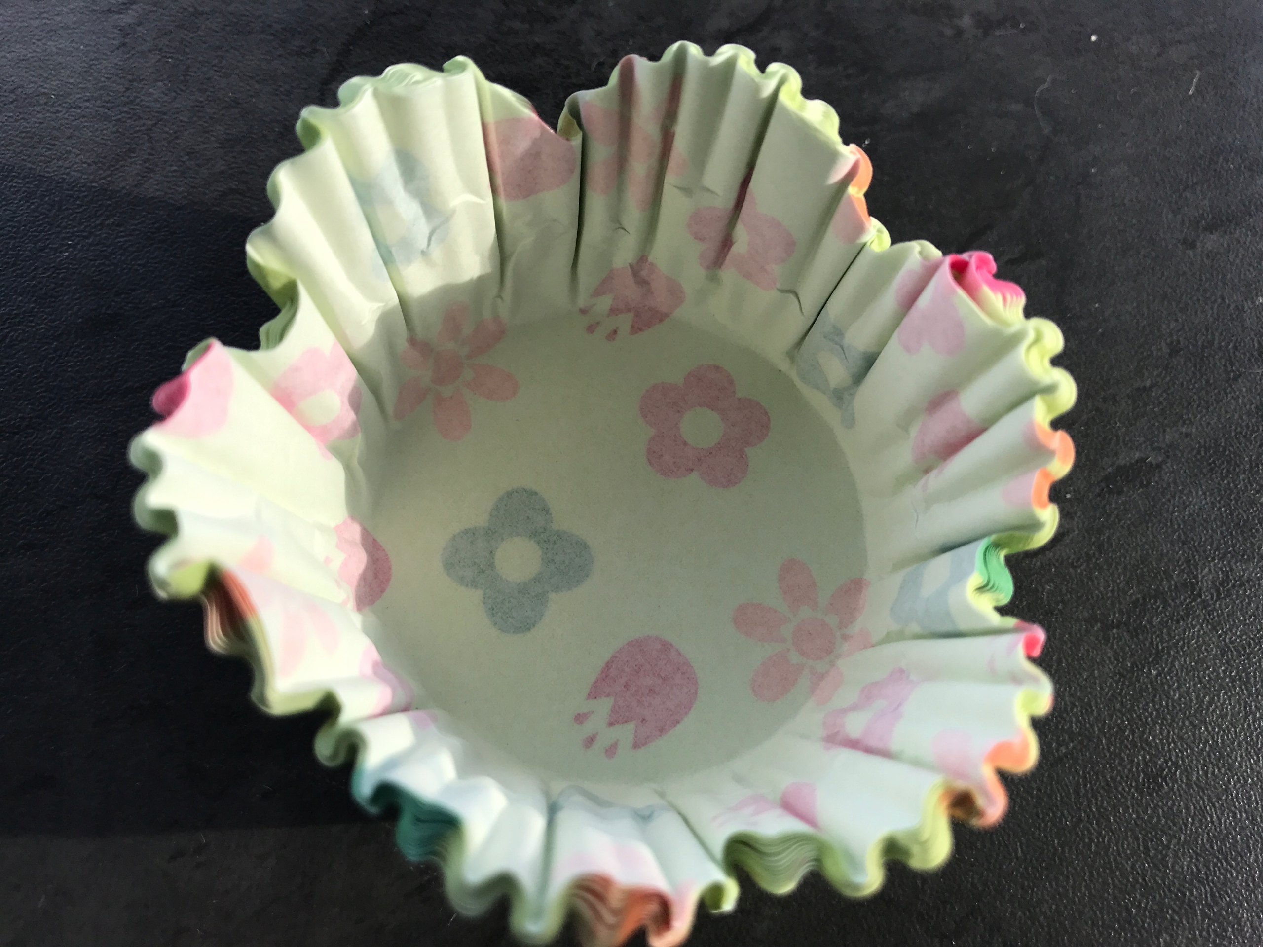 FOREMKI PAPIEROWE NA BABECZKI MUFFINKI PAPILOTKI Z PAPIERU OLDMAN 80szt 7cm Wysokość produktu 3 cm