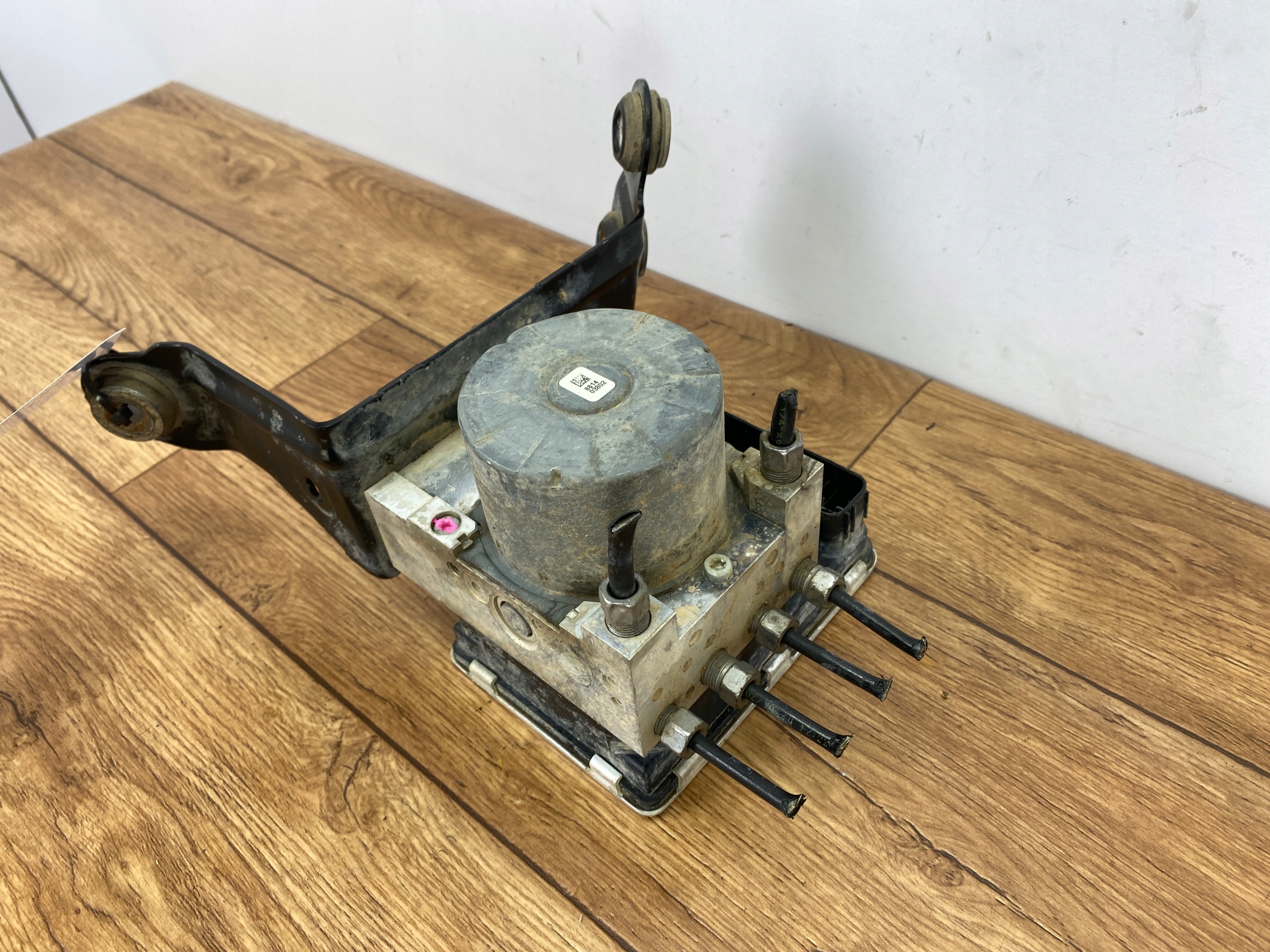 pump module control unit ABS Ram 1500 2019+ USA