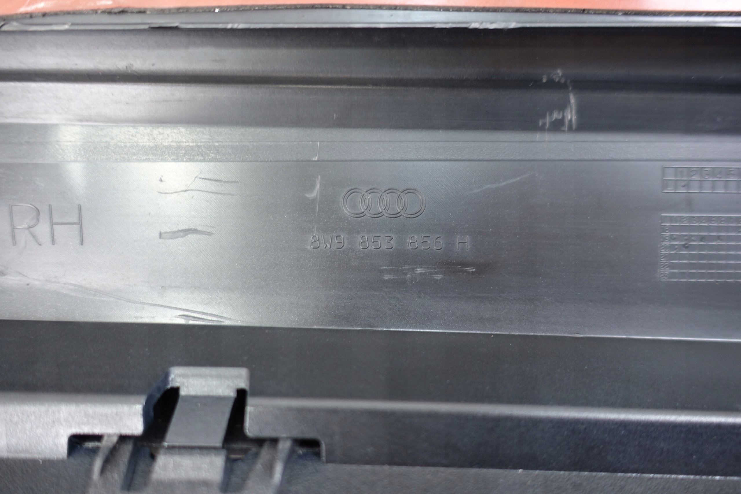 moulding threshold right AUDI A4 B9 LIFT ALLROAD 2019