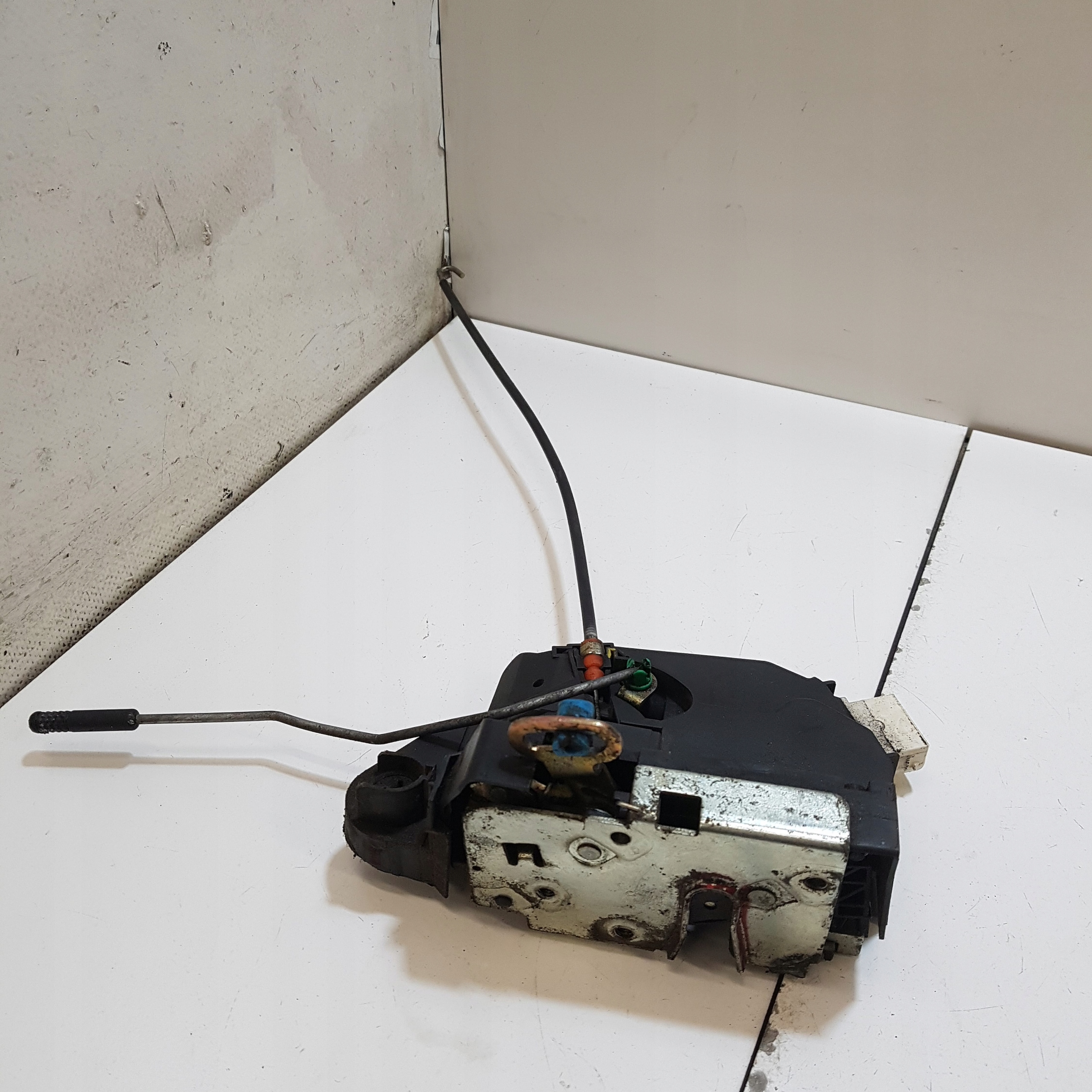 lock door right front LAND ROVER FREELANDER 8 PIN