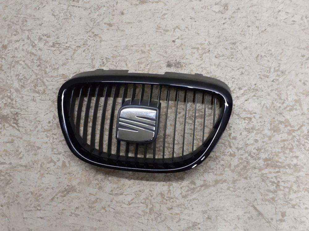решетка радиатора seat ALTEA 5P0853651