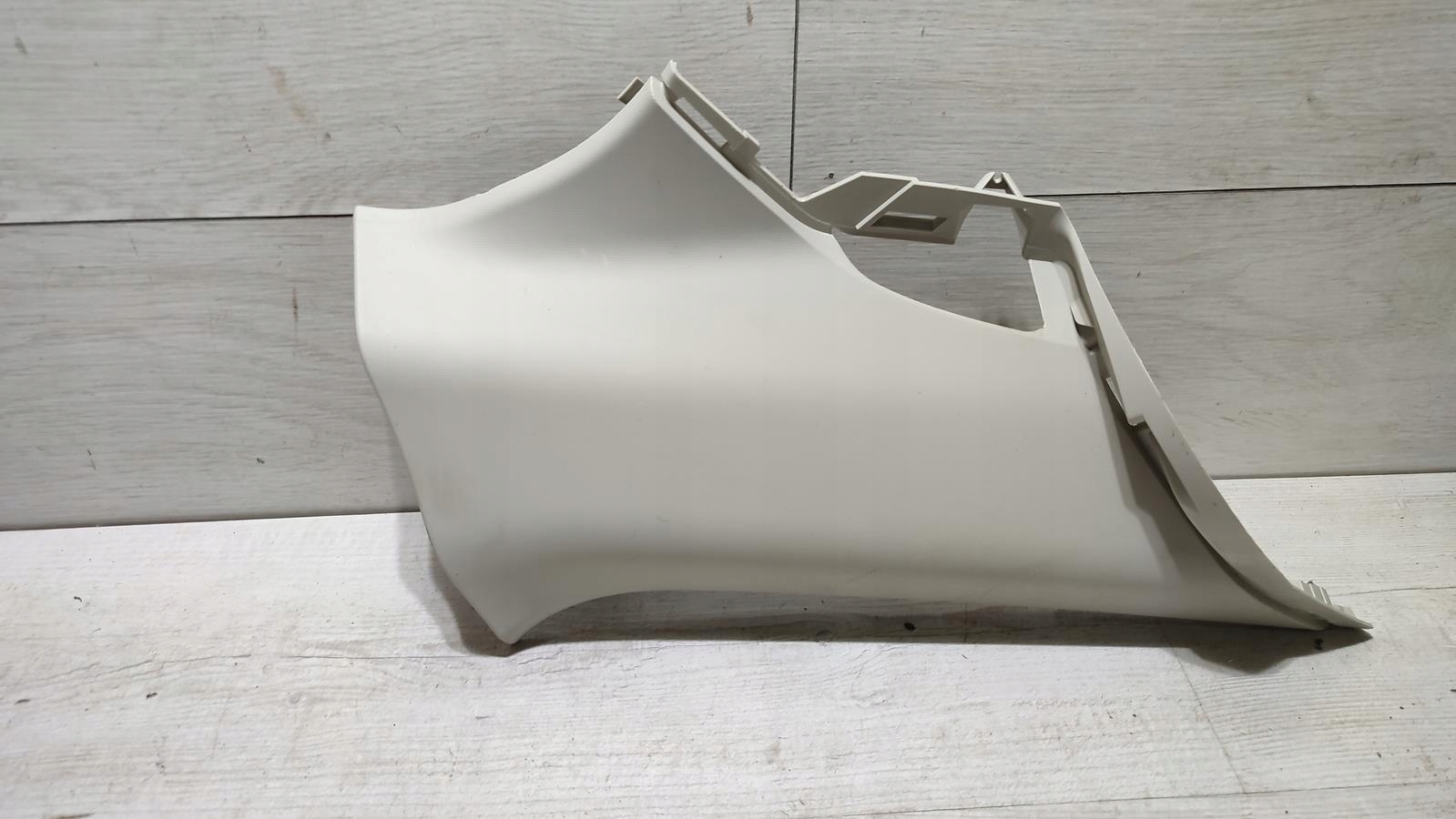 Blende Abdeckung slupka C rechts Mazda 2 DJ / DL lift