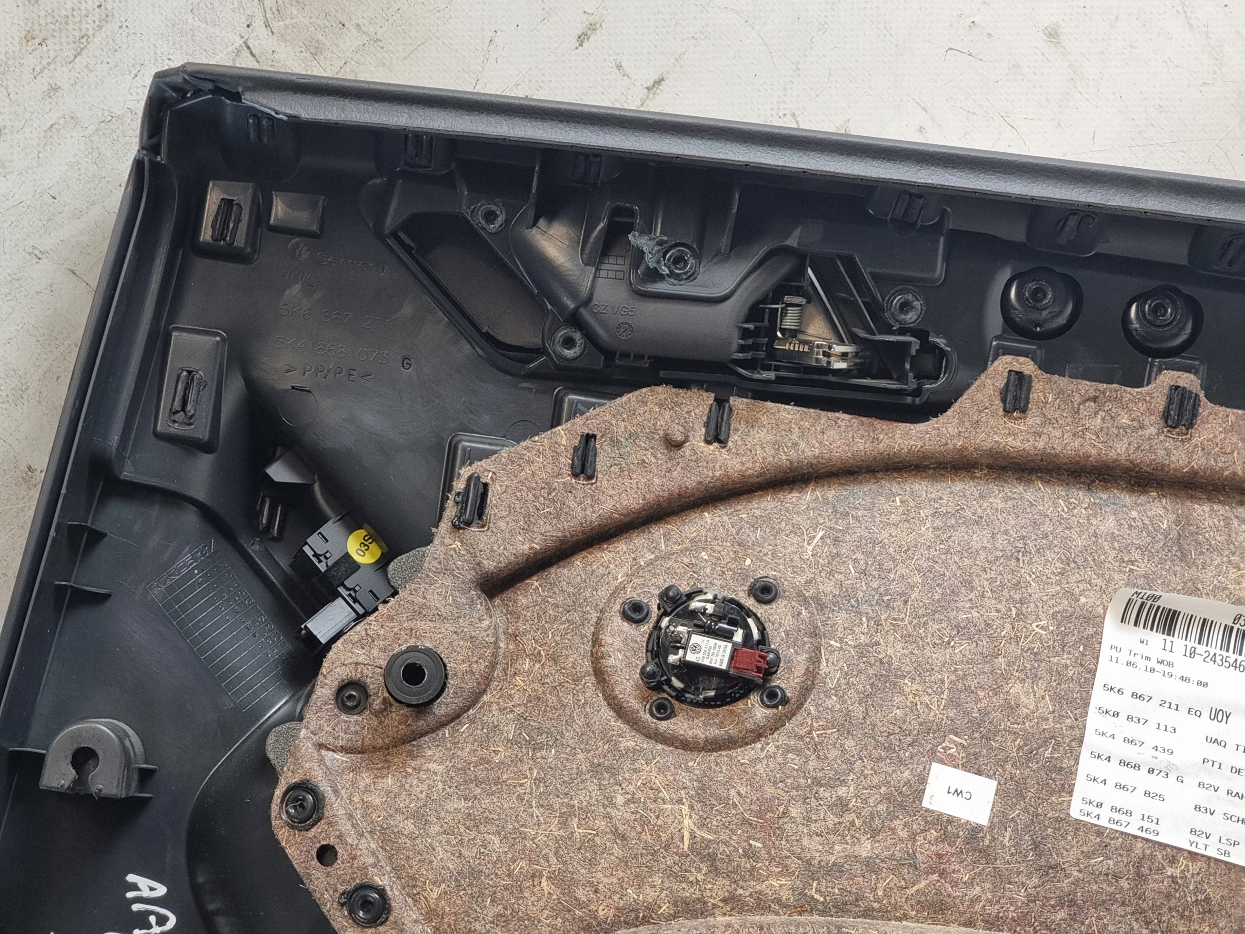 дверные карты левый зад vw GOLF VI HB 10r