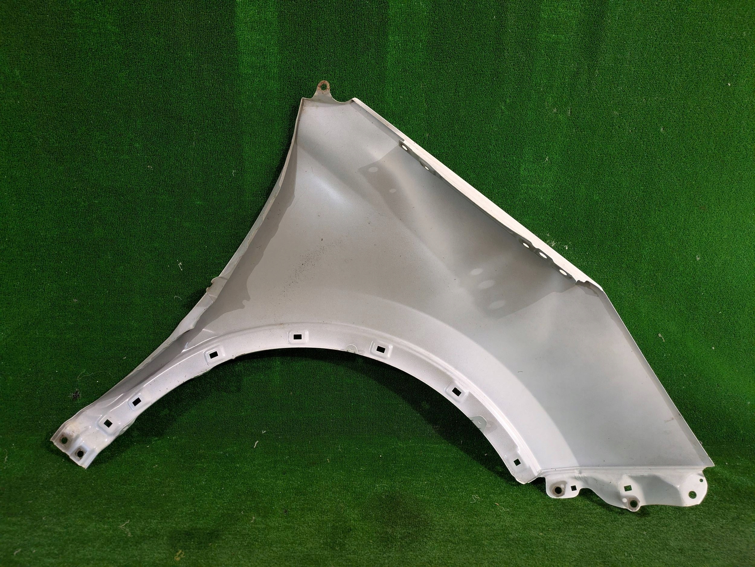fender front left front KIA SPORTAGE IV NR.230