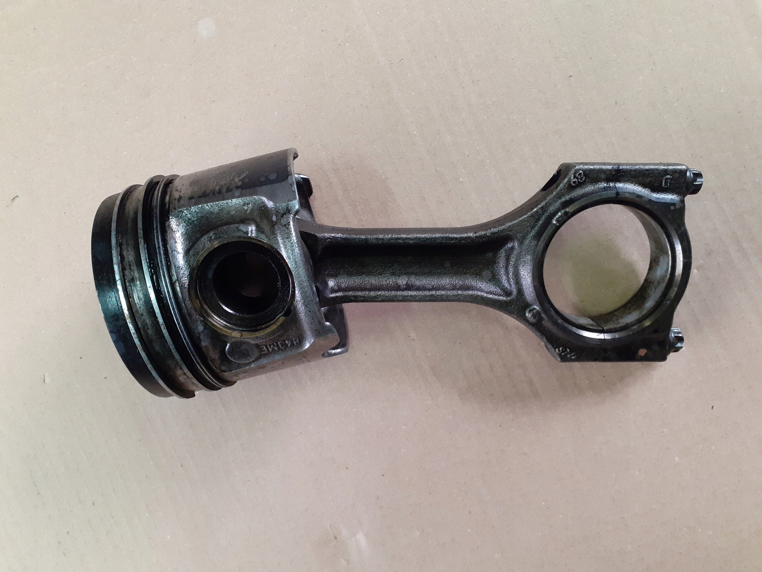 TLOK SILNIKA KORBOWOD BMW 2.0D B47D20 A B X3 X5