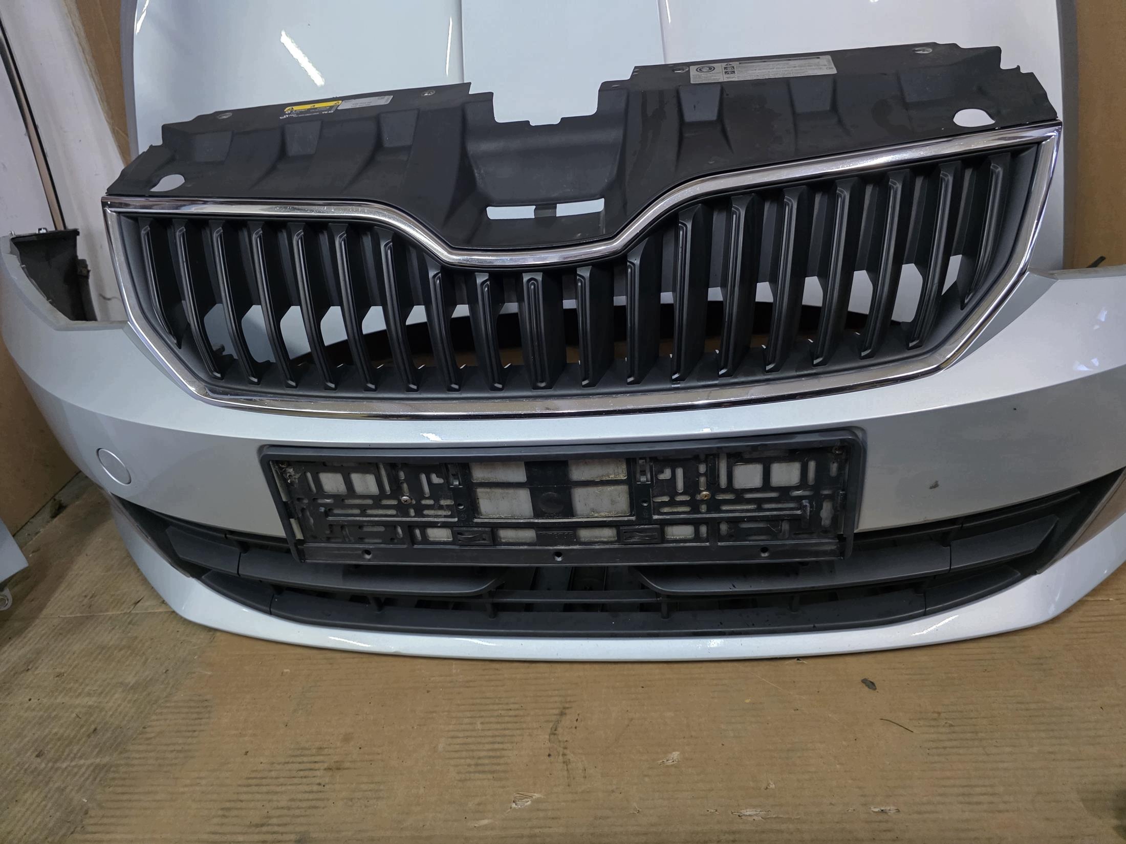 front complete Skoda Fabia III 2018 LA7W