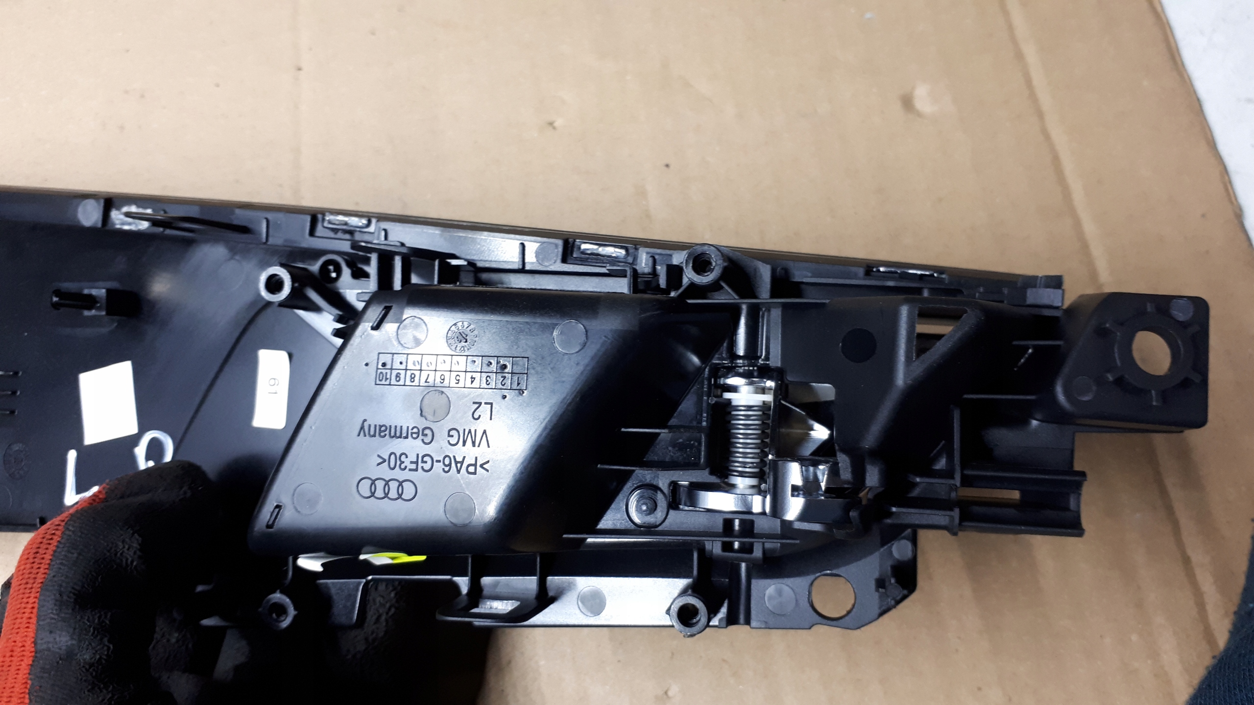 Audi A4 A5 8W ручка двери внутренняя 8W0959521A