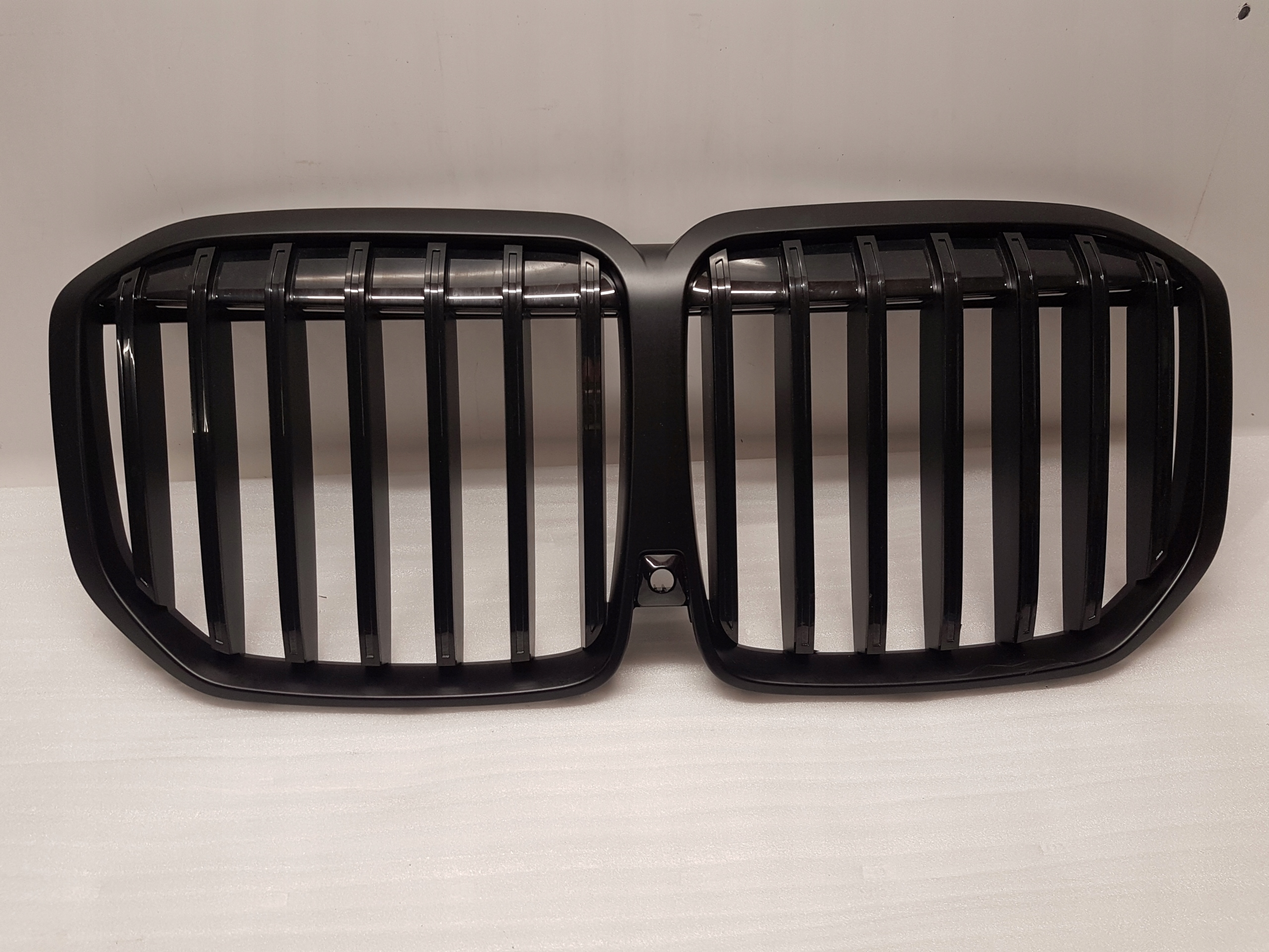 maska ledvinky BMW X7 G07 LCI m-packet SHADOW LINE 5A23E89