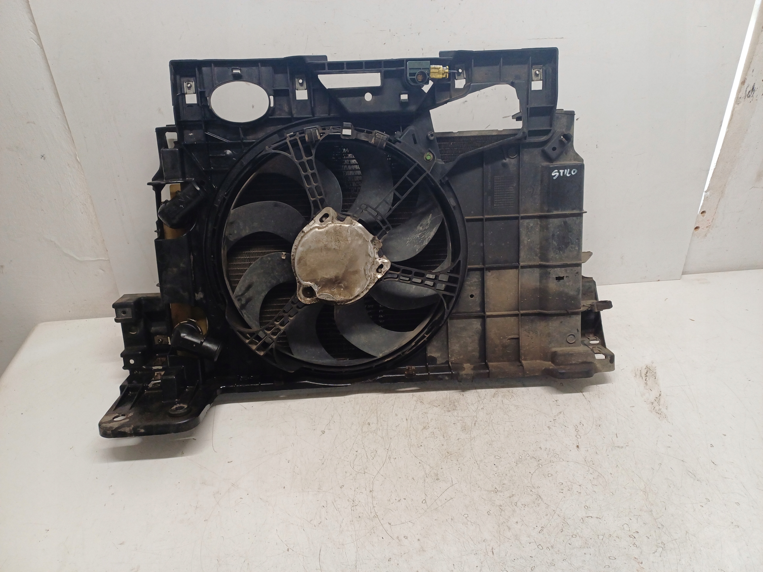 FIAT STILO 01-07 1.8 CHŁODNICA WODY WENTYLATOR 837900600