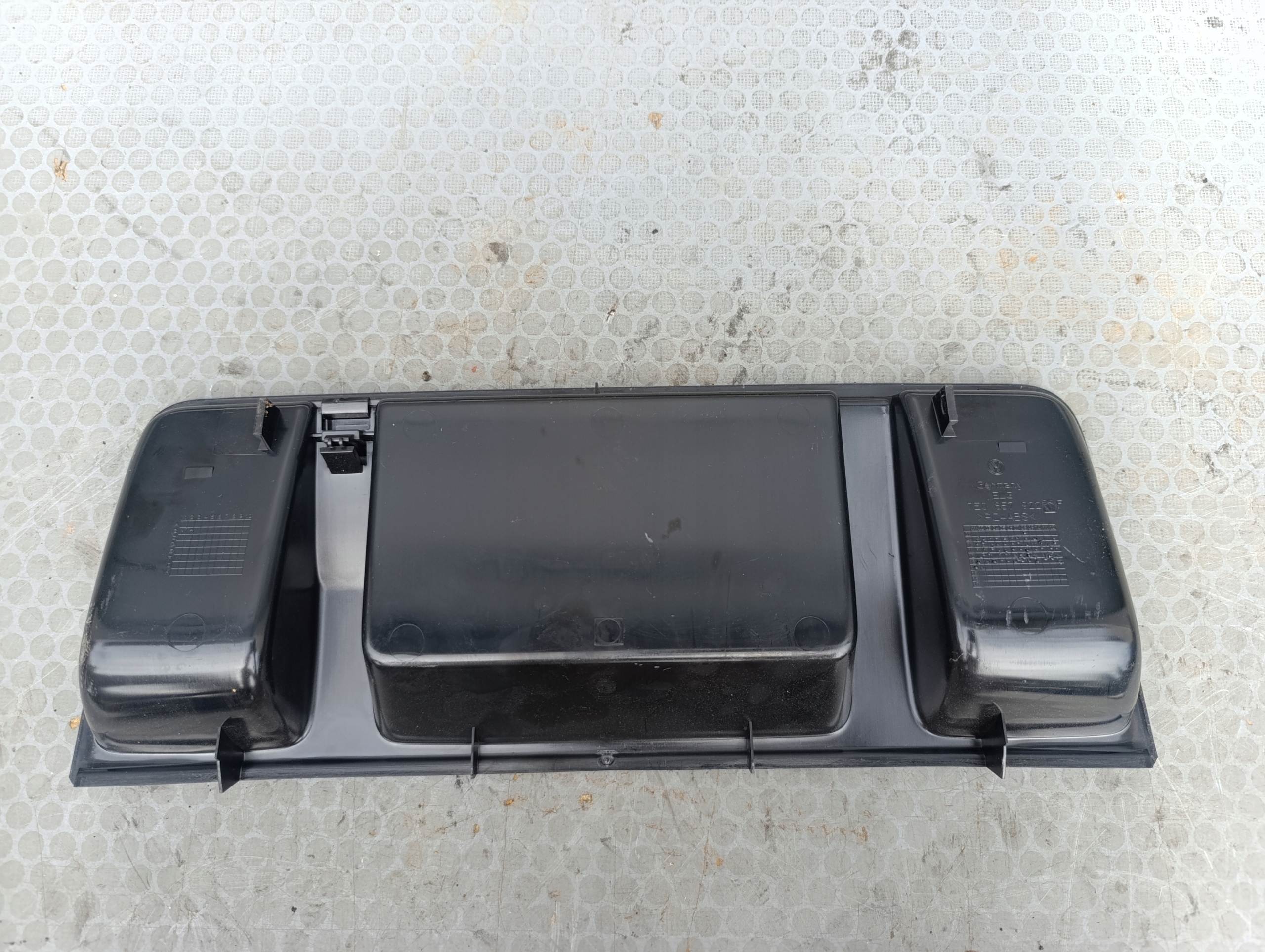 VW T5 LIFT plato passenger compartment upper consoles