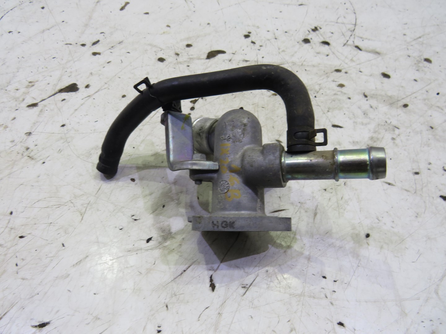 OBUDOWA TERMOSTATU IX20 VENGA 1.6B